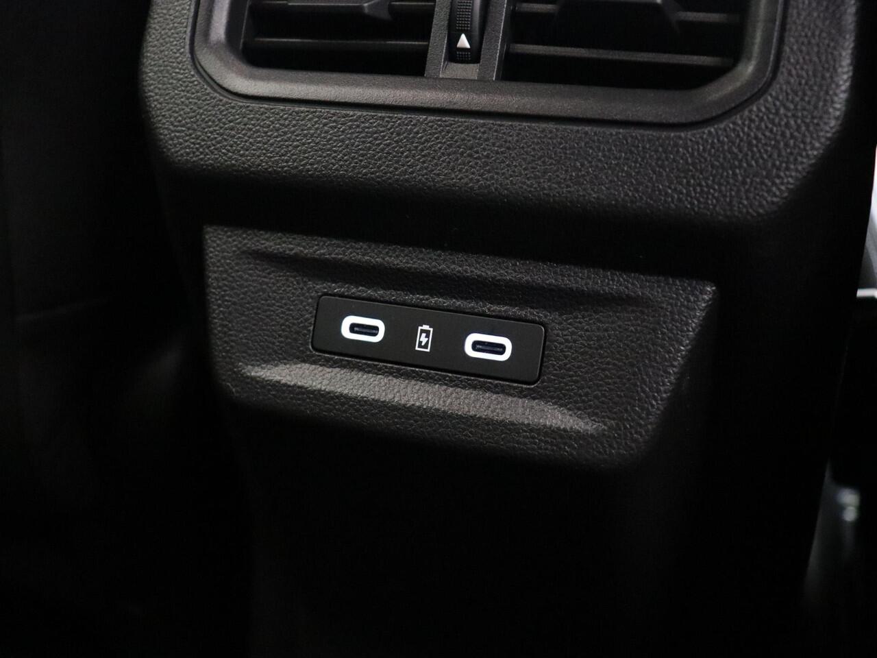 Renault Austral E-Tech full hybrid 200pk techno | Achteruitrijcamera | Climate control | Dodehoeksensor |