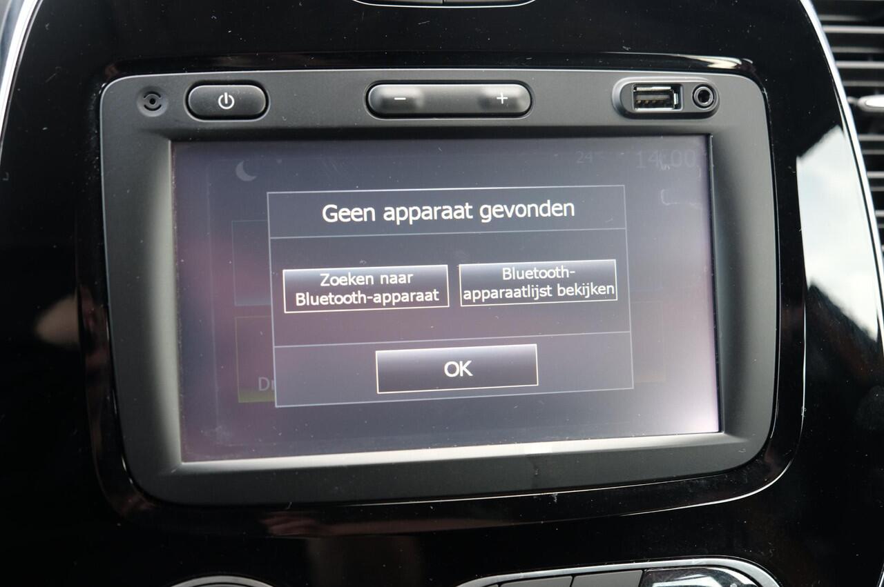 Renault CAPTUR TCe 90 Intens | Navigatie | Climate Control | LED koplampen | Stoelverwarming | Cruise Control | Achteruitrijcamera | Parkeersensoren | DAB+ radio | Volledig onderhouden | Two tone metaallak |