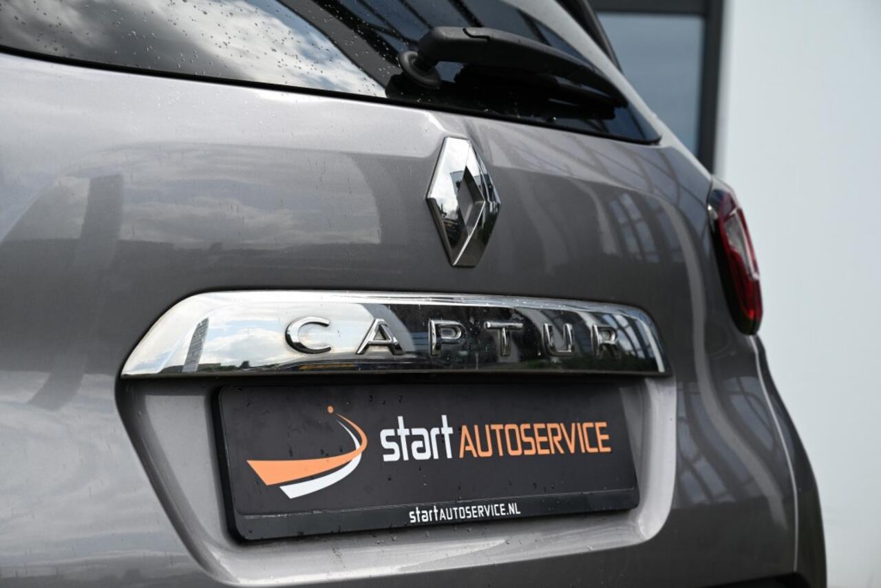 Renault CAPTUR Intense Cruise Navi Keyless