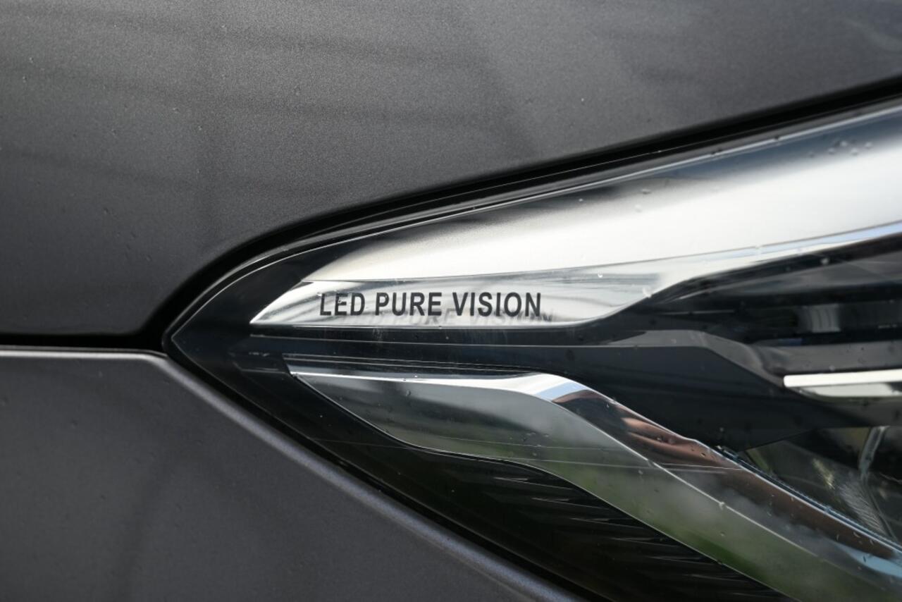 Renault CAPTUR Intense Cruise Navi Keyless