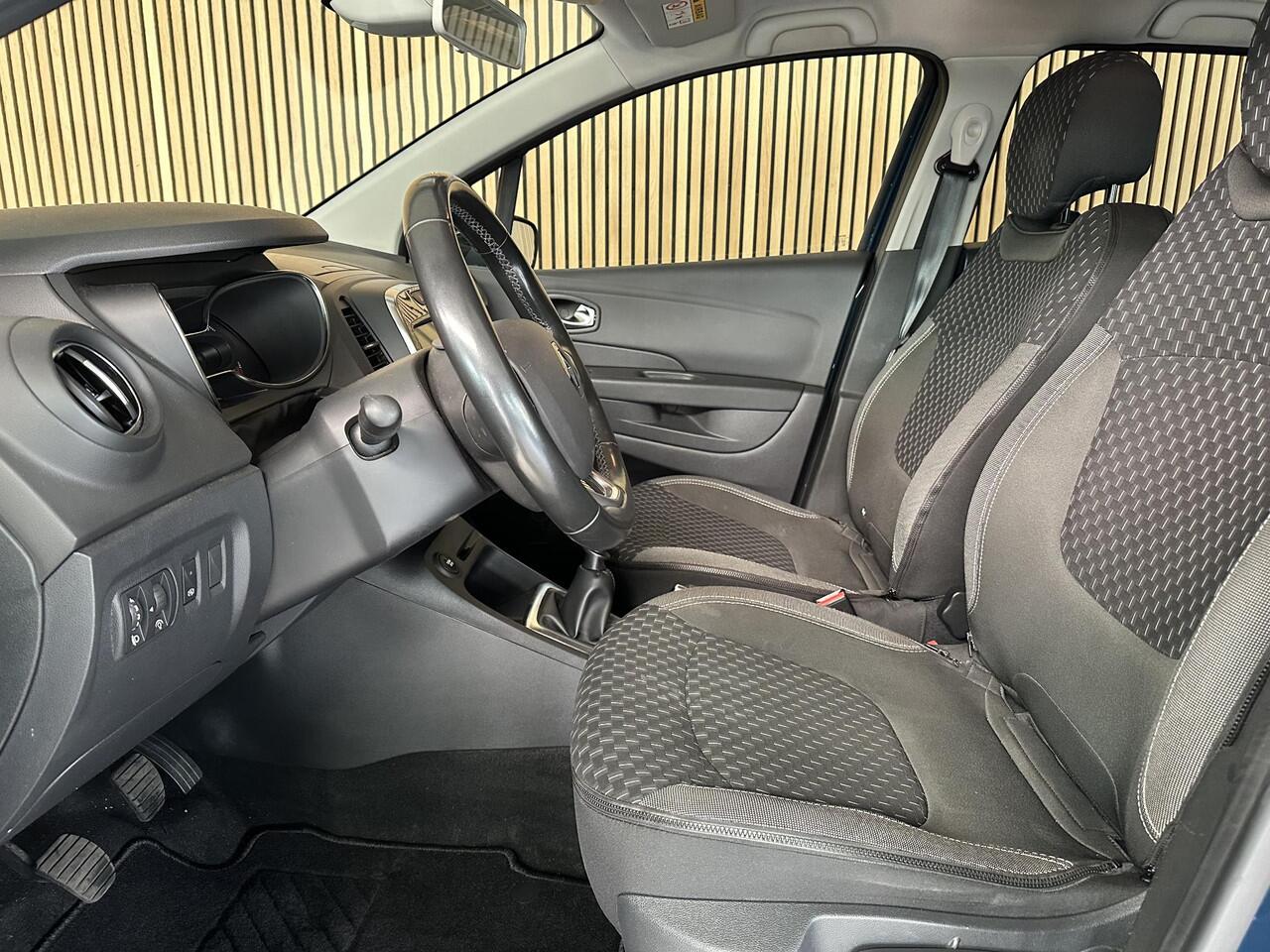 Renault CAPTUR 1.2 TCe Intens NL auto | Trekhaak | Navi | Climate controle