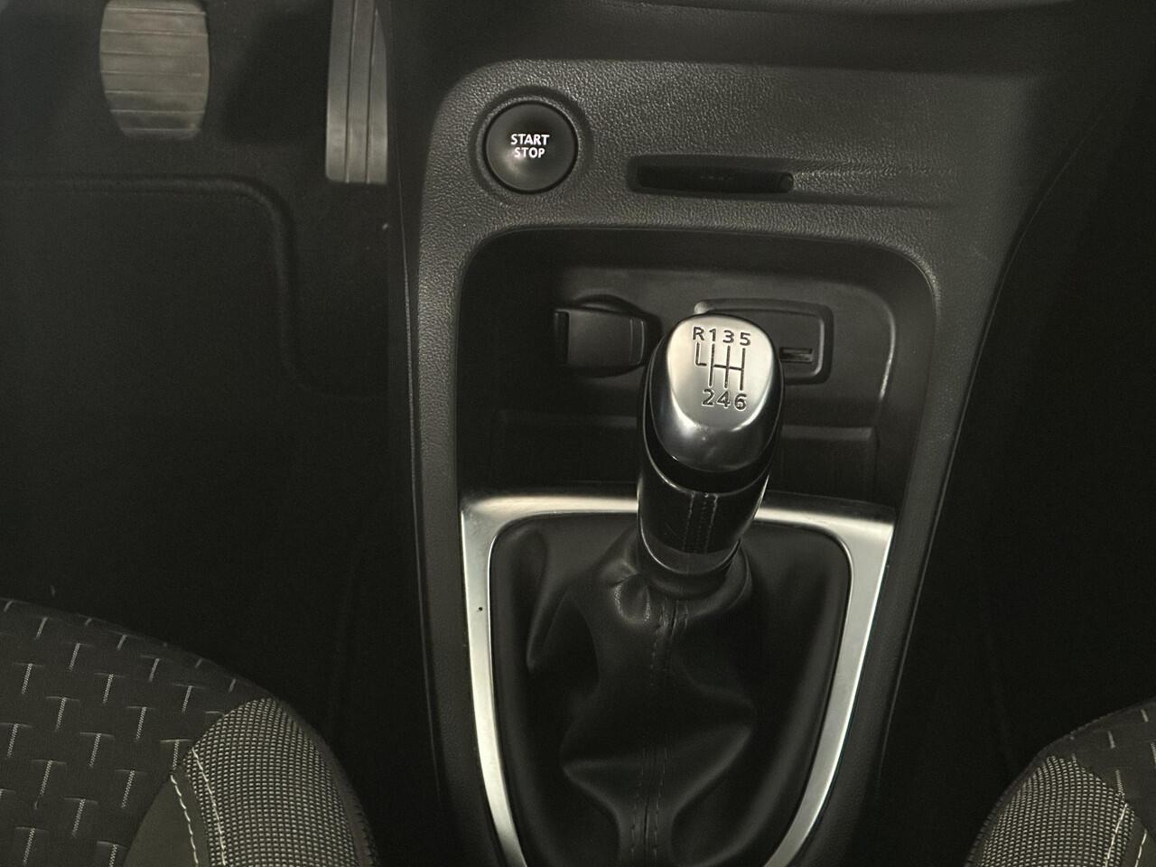 Renault CAPTUR 1.2 TCe Intens NL auto | Trekhaak | Navi | Climate controle