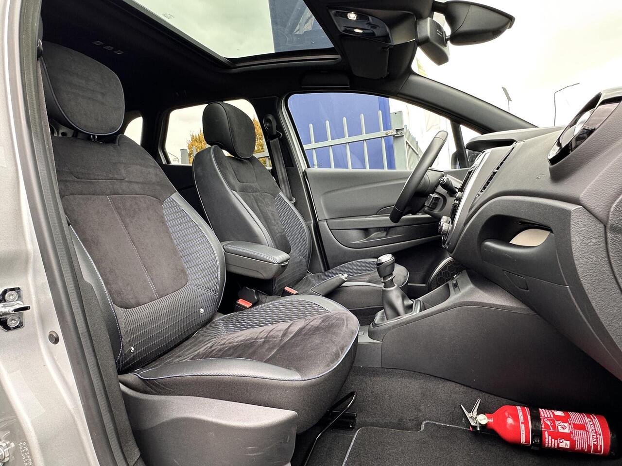 Renault CAPTUR 1.3 TCe S-Edition 130PK/PANORAMADAK/LEER/ALCANTARA/CAMERA