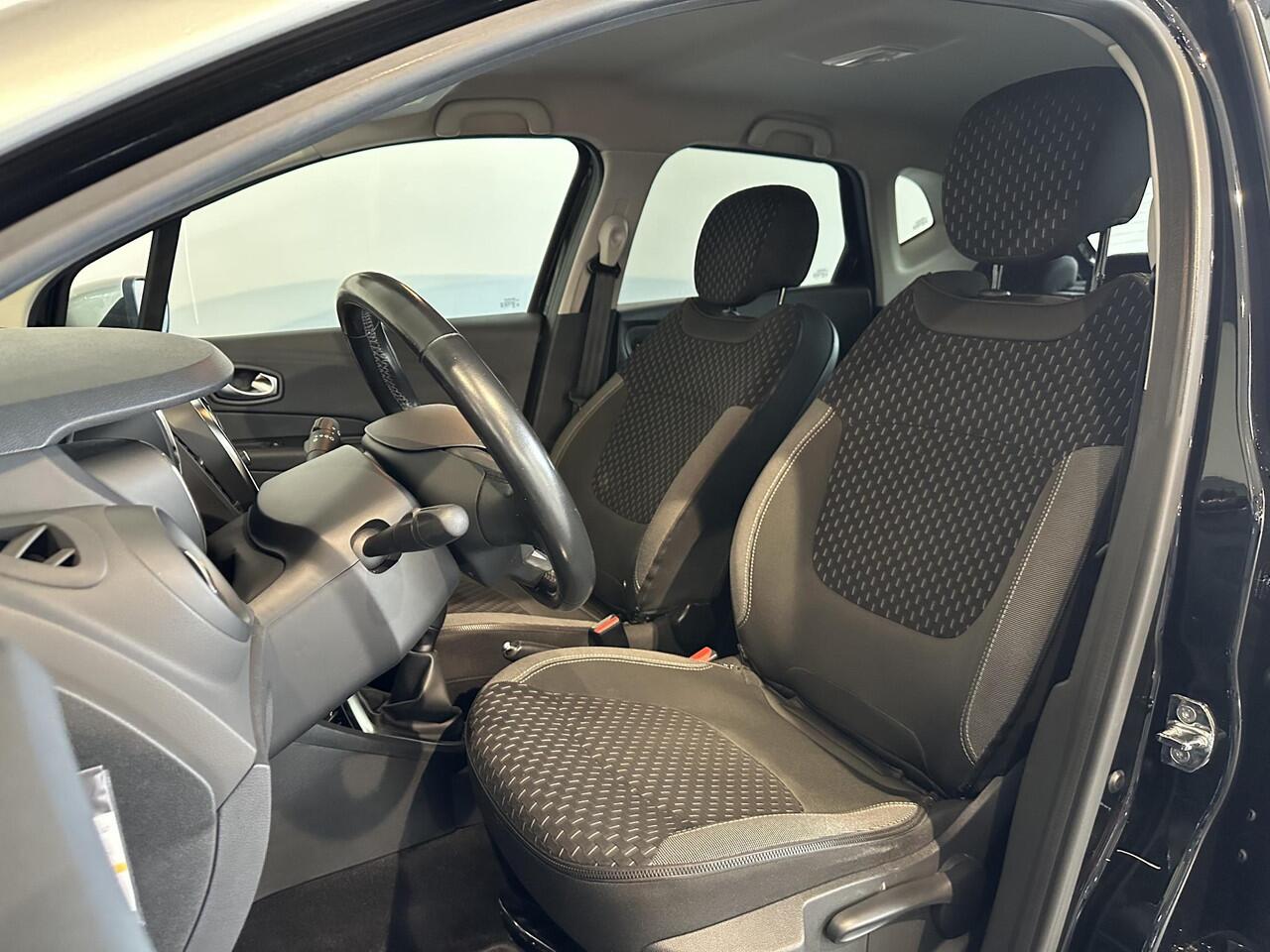 Renault CAPTUR 0.9 TCe Intens NAVIGATIE | TREKHAAK | ACHTERUITRIJCAMERA | PARKEERSENSOREN RONDOM