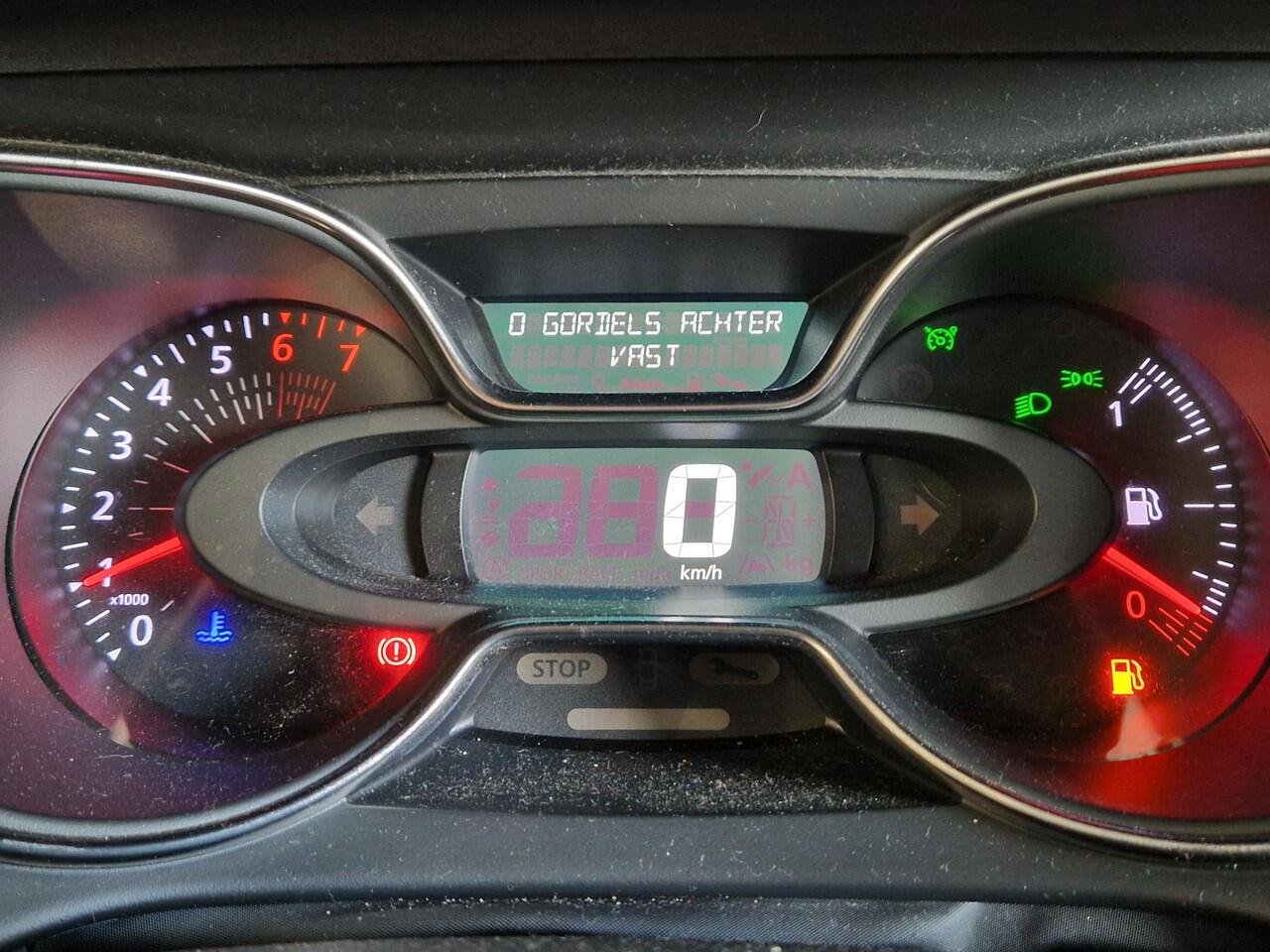 Renault CAPTUR 0.9 TCe Intens | NAVIGATIE | CAMERA | PARKEERSENSOREN VOOR & ACHTER |