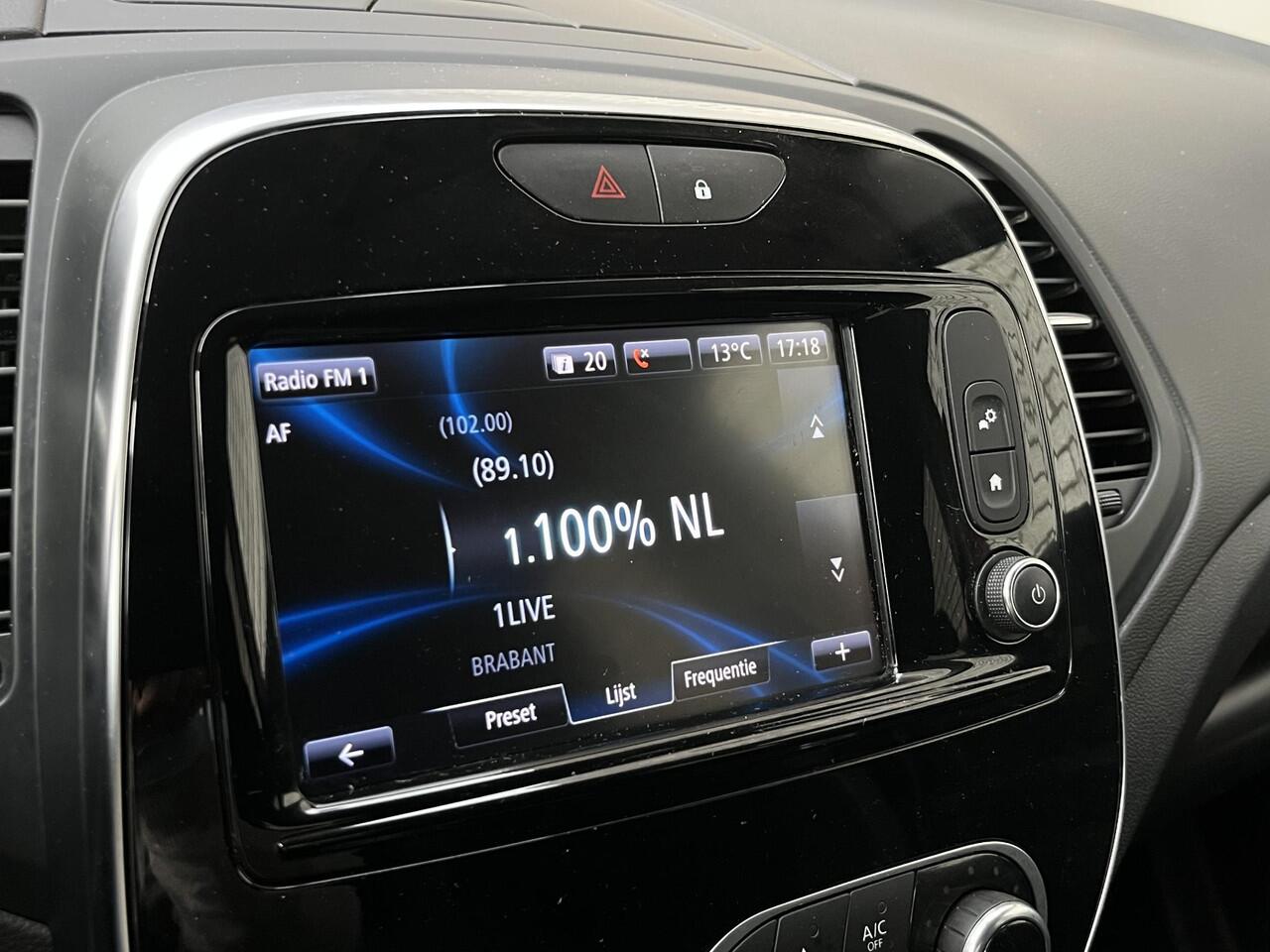 Renault CAPTUR 1.2 TCe Intens | Achteruitrijcamera | Navigatie | Afneembare trekhaak | Cruise Control |