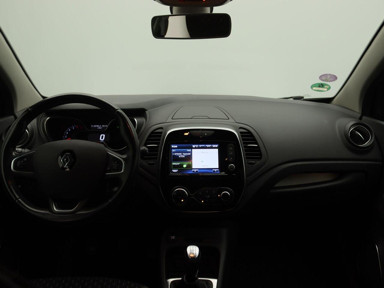 Renault CAPTUR TCe 90 Intens | Navi | Achteruitrijcamera + Parkeersensoren voor/achter | Climate Control | Trekhaak | Reservewiel | Dodehoekdetectie |