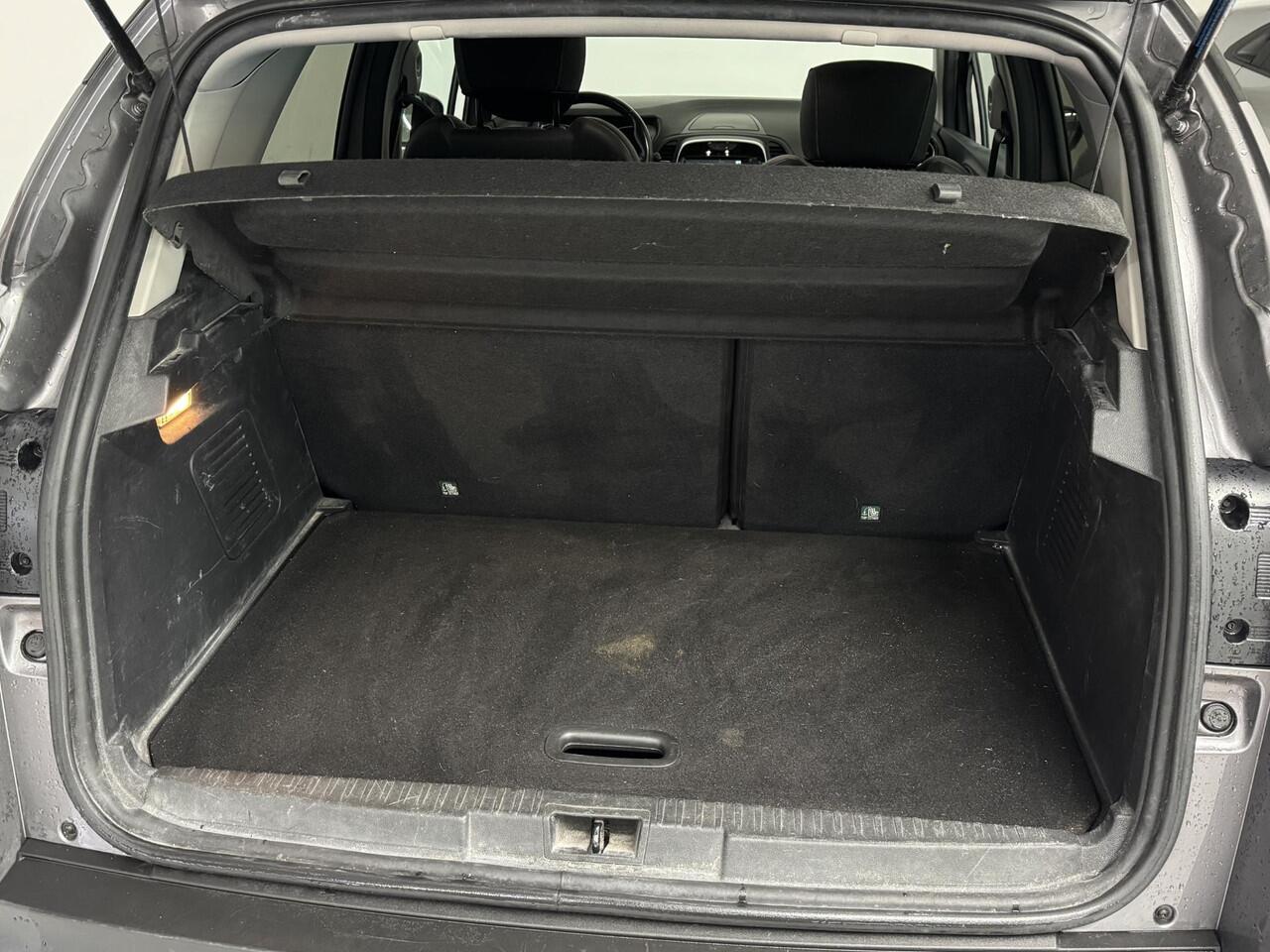 Renault CAPTUR 1.3 TCe Intens | Navigatie | Camera | Panoramadak | Cruise control |