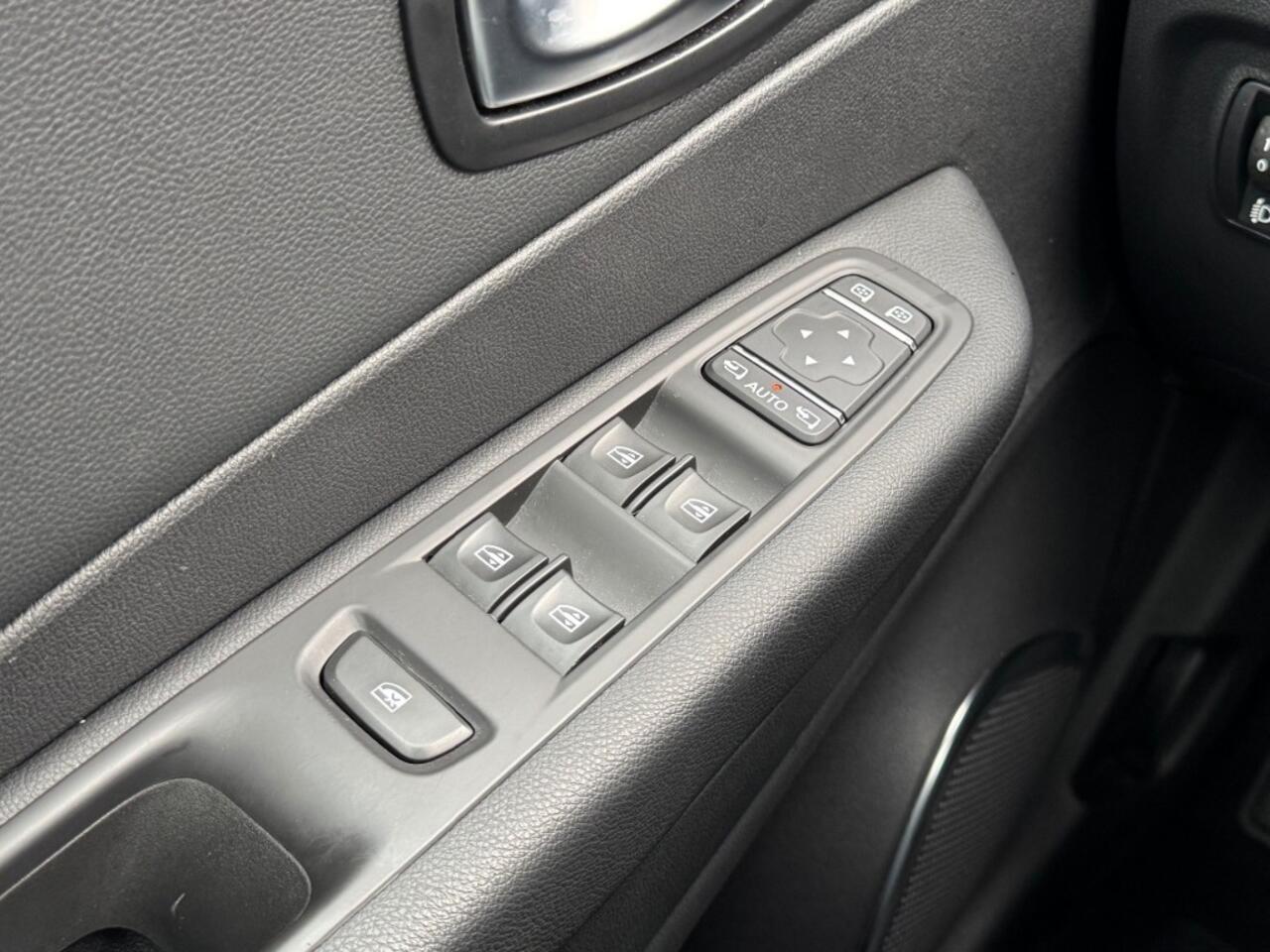 Renault CAPTUR 1.2 TCe Intens 120pk - Navi - camera