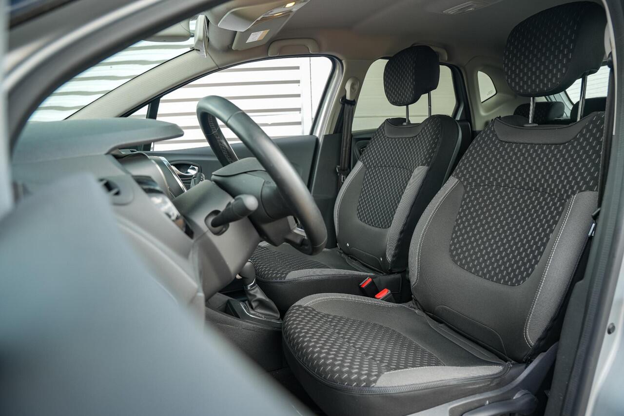 Renault CAPTUR 1.3 TCe Intens Achteruitrijcamera parkeersensoren achter 17"L.M. Navi Mistlampen