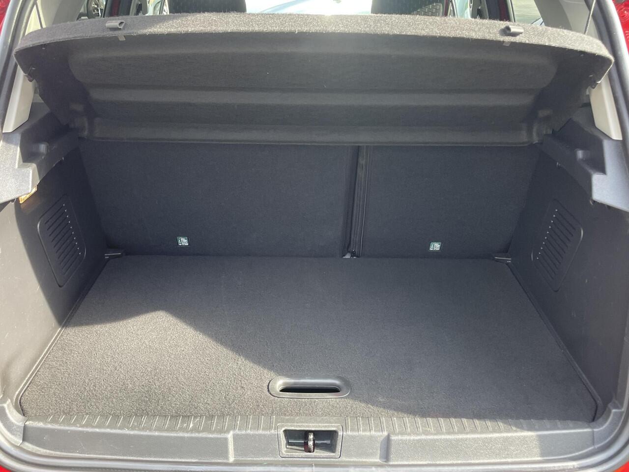 Renault CAPTUR 0.9 TCe Intens | 1e eigenaar | Achteruitrijcamera | Navigatie |