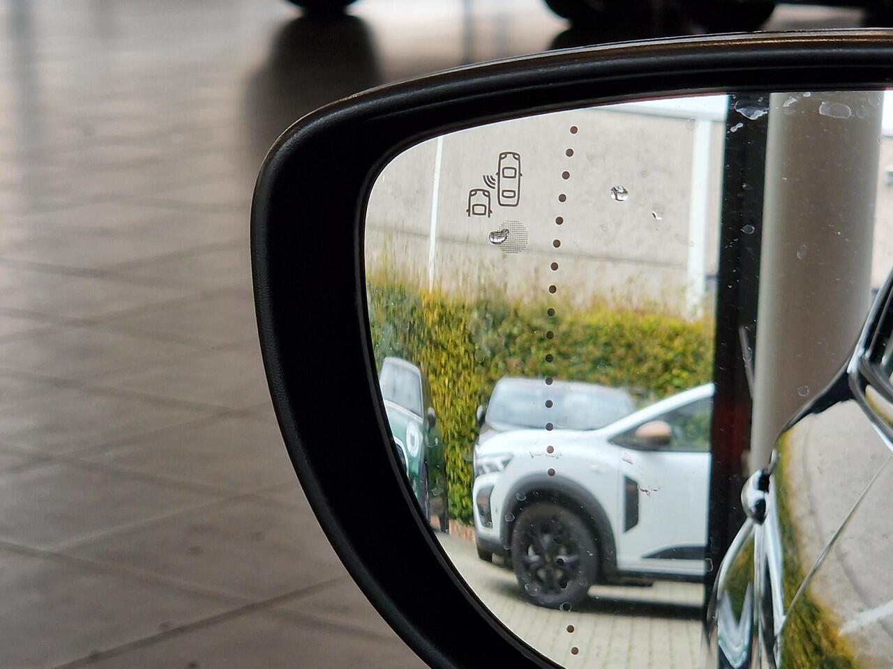 Renault CAPTUR 1.3 TCE 150 Intens NAVIGATIE | ACHTERUITRIJCAMERA | PARKEERSENSOREN VOOR & ACHTER | DODEHOEK DETECTIE |