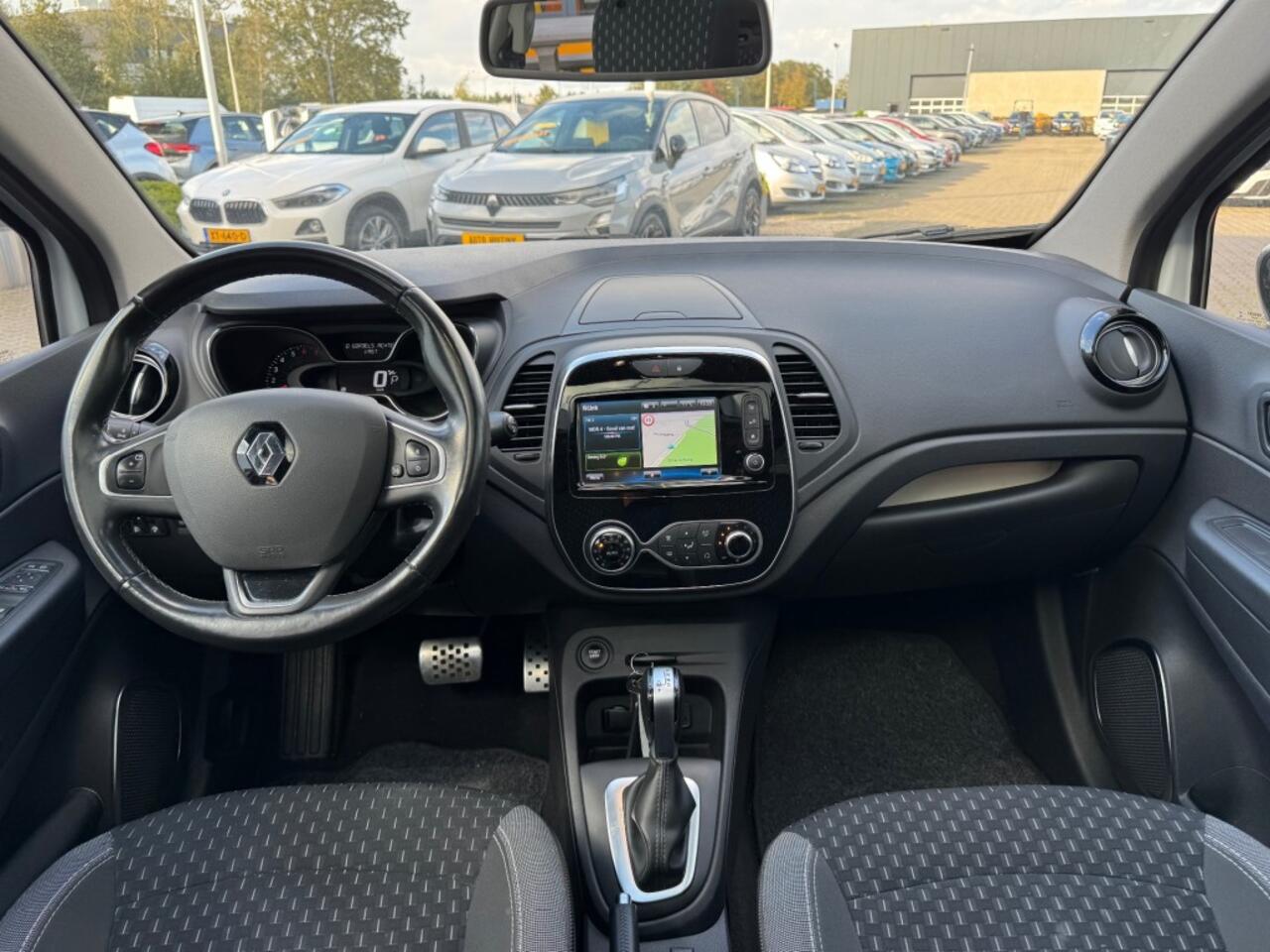 Renault CAPTUR 1.3 TCe150 pk Aut. Intens - Pan dak - camera - dode hoek det.