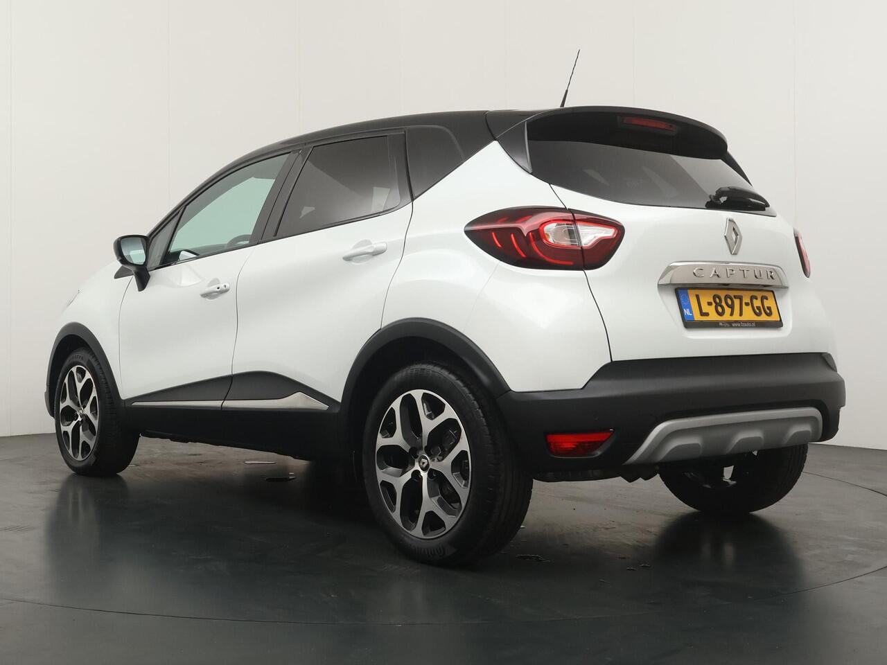 Renault CAPTUR 1.3 TCe Intens - Automaat - Navigatie - Climate Controle - Keyless Entry & Start
