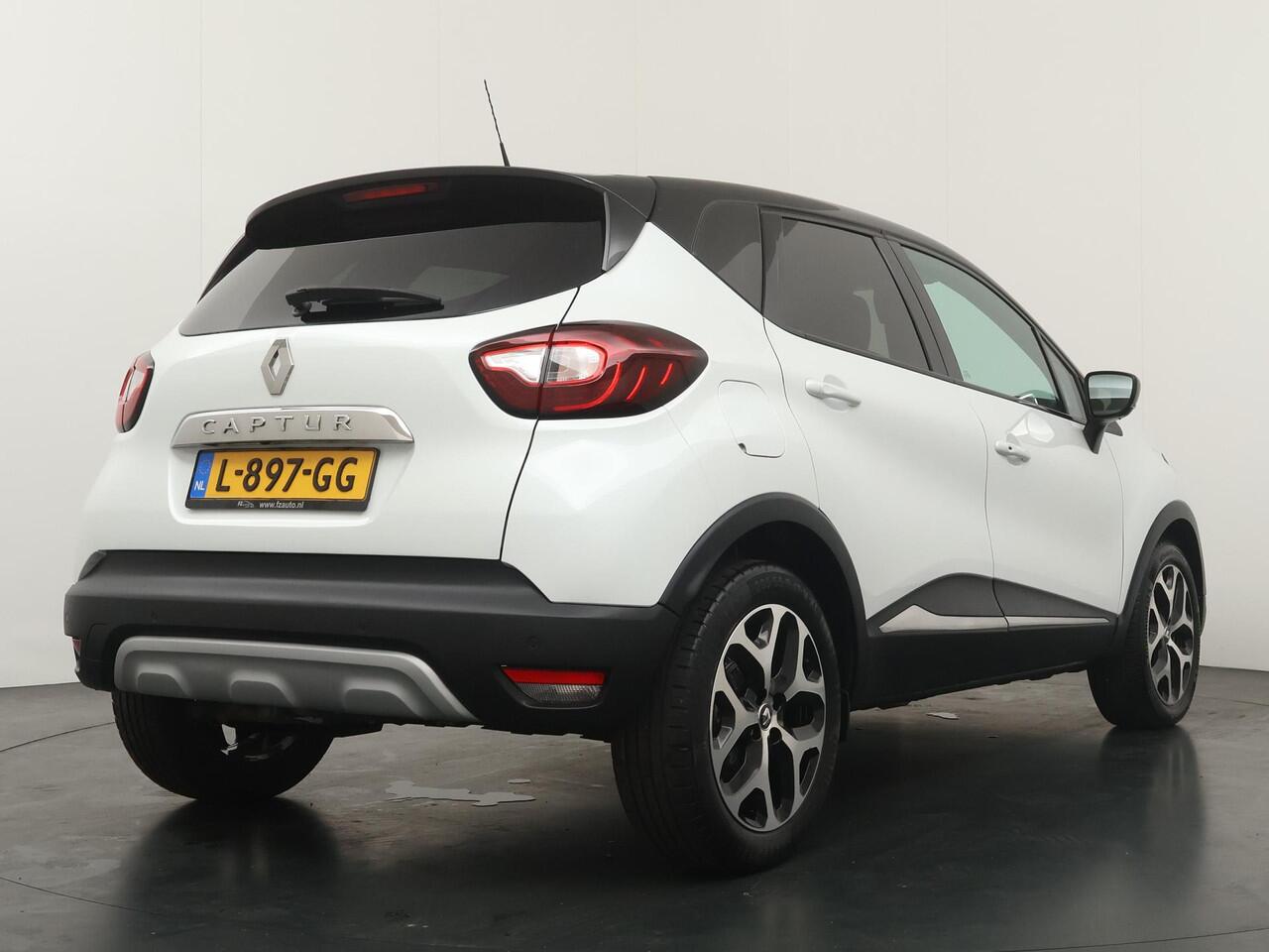 Renault CAPTUR 1.3 TCe Intens - Automaat - Navigatie - Climate Controle - Keyless Entry & Start