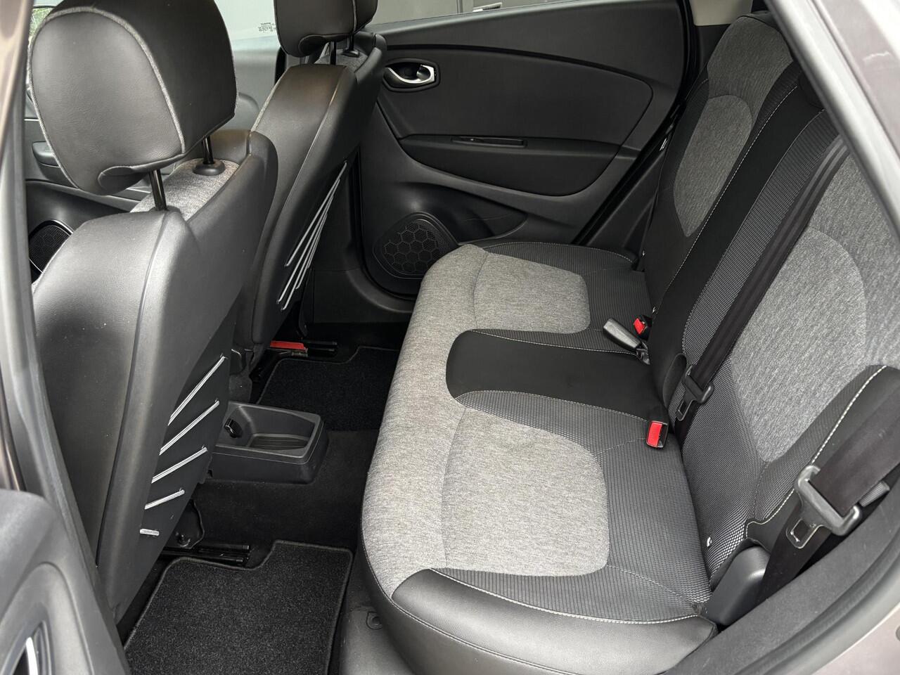 Renault CAPTUR TCe Intens 130 PK | NAVI | CLIMATE EN CRUISE CONTROL | SENSOREN ACHTER | BLUETOOTH | LM VELGEN | LED LAMPEN | KEYLESS ENTRY |