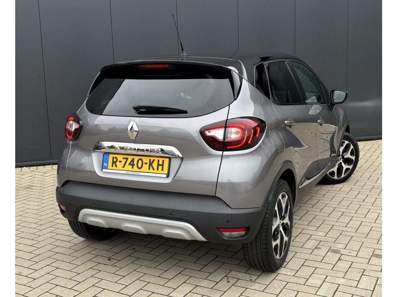 Renault CAPTUR TCe Intens 130 PK | NAVI | CLIMATE EN CRUISE CONTROL | SENSOREN ACHTER | BLUETOOTH | LM VELGEN | LED LAMPEN | KEYLESS ENTRY |