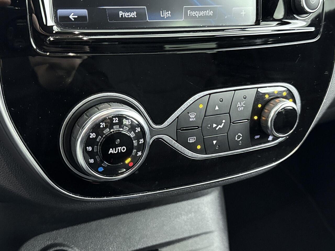 Renault CAPTUR 1.3 TCe Intens 150PK | Automaat | Achteruitrijcamera | Navigatie | Keyless | LED Koplampen | Cruise Control | Lichtmetalen velgen 17"