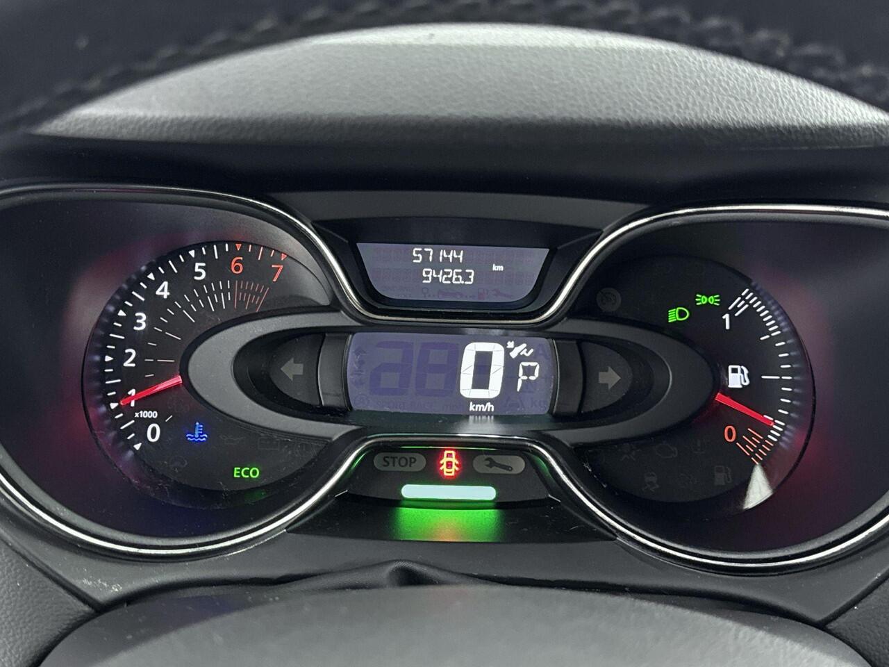 Renault CAPTUR 1.3 TCe Intens 150PK | Automaat | Achteruitrijcamera | Navigatie | Keyless | LED Koplampen | Cruise Control | Lichtmetalen velgen 17"