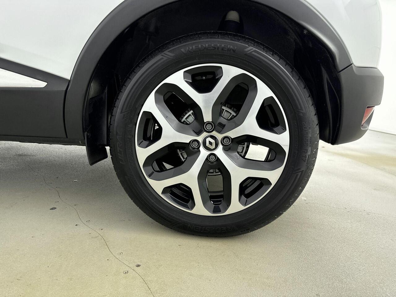 Renault CAPTUR 1.3 TCe Intens 150PK | Automaat | Achteruitrijcamera | Navigatie | Keyless | LED Koplampen | Cruise Control | Lichtmetalen velgen 17"