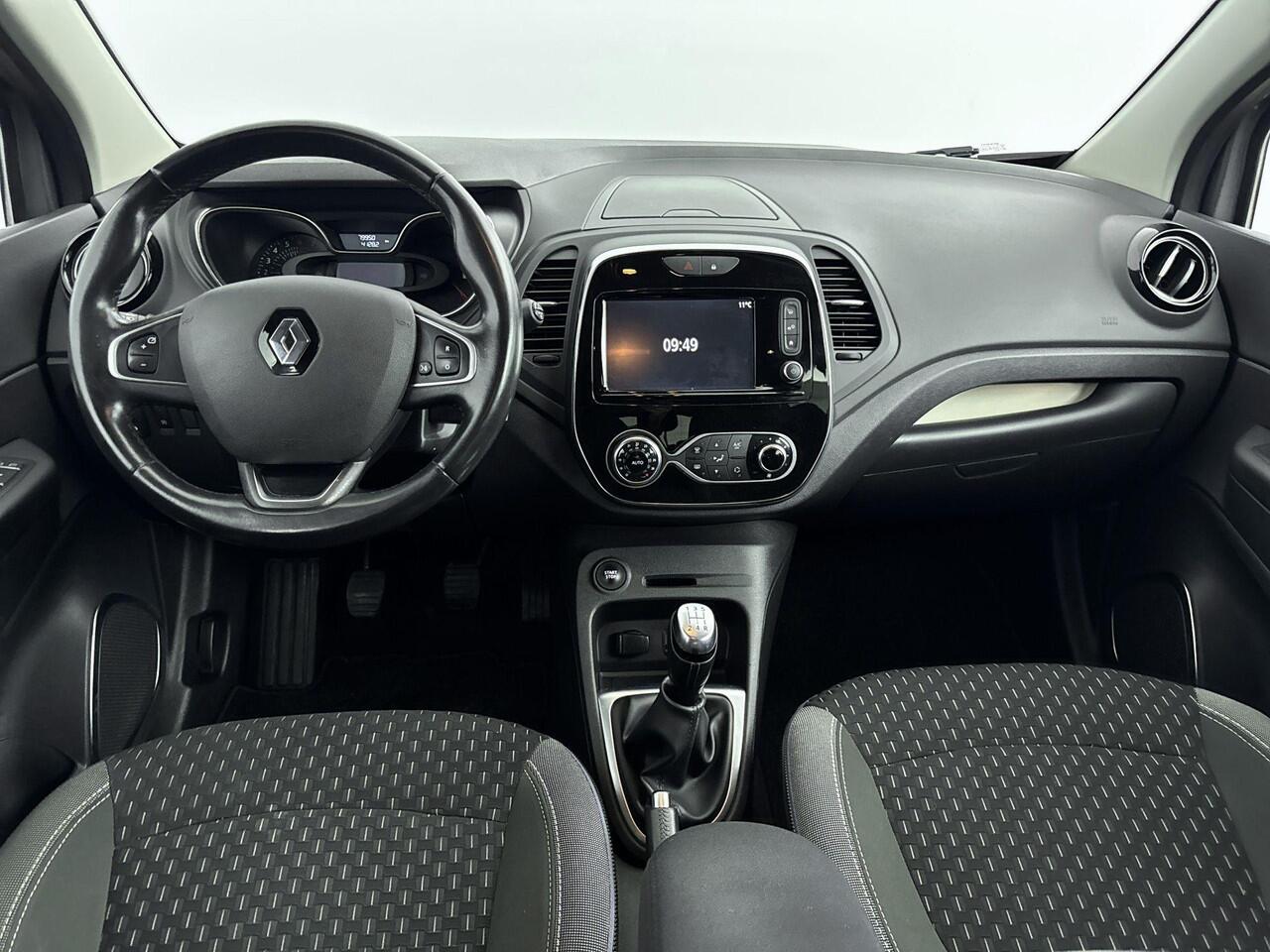 Renault CAPTUR 0.9 TCe 90Pk Intens | Navigatie | Parkeersensoren Voor & Achter | Achteruitrijcamera | Cruise Control & Snelheidsbegrenzer | Keyless Entry | Privacy Glass | Climate Control | Licht & Regensensor |