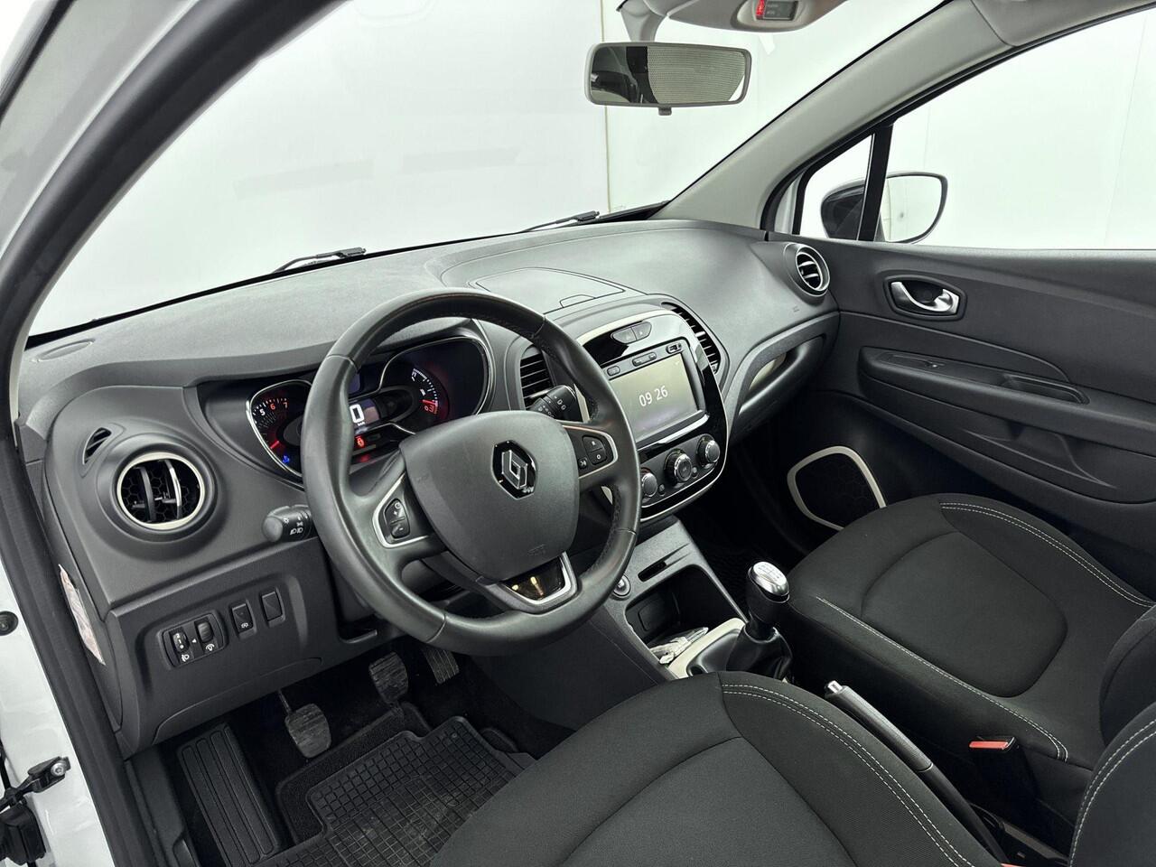 Renault CAPTUR 0.9 TCe Life 90PK | Navigatie | Cruise Control | Lichtmetalen Velgen | Airco