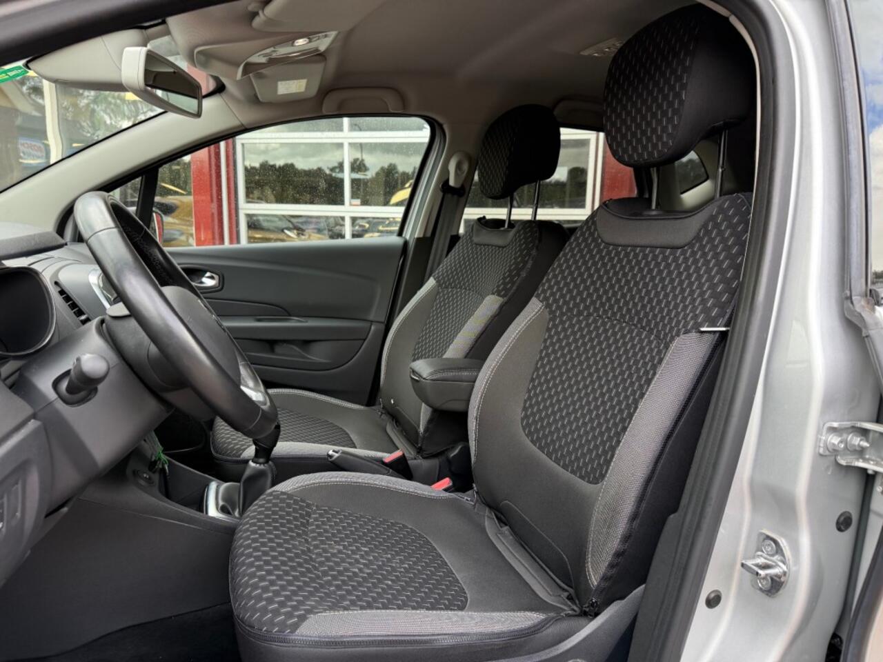 Renault CAPTUR 0.9 TCE INTENS AIRCO/NAVIGATIE/ECC/PDC/HOGE ZITen HOGE INSTAP