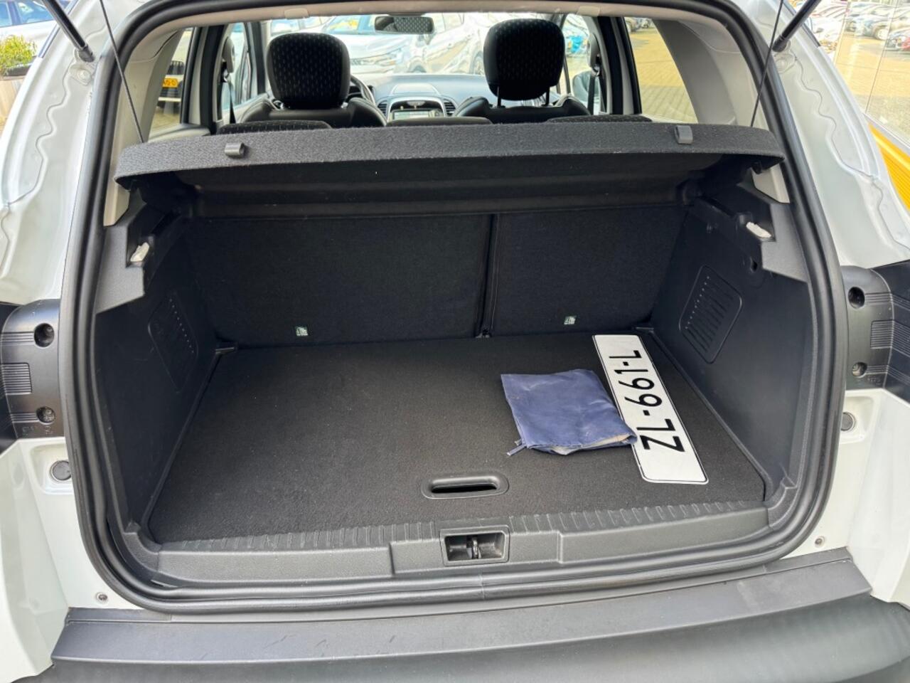 Renault CAPTUR 1.3 TCe150 pk Aut. Intens - Pan dak - camera - dode hoek det.