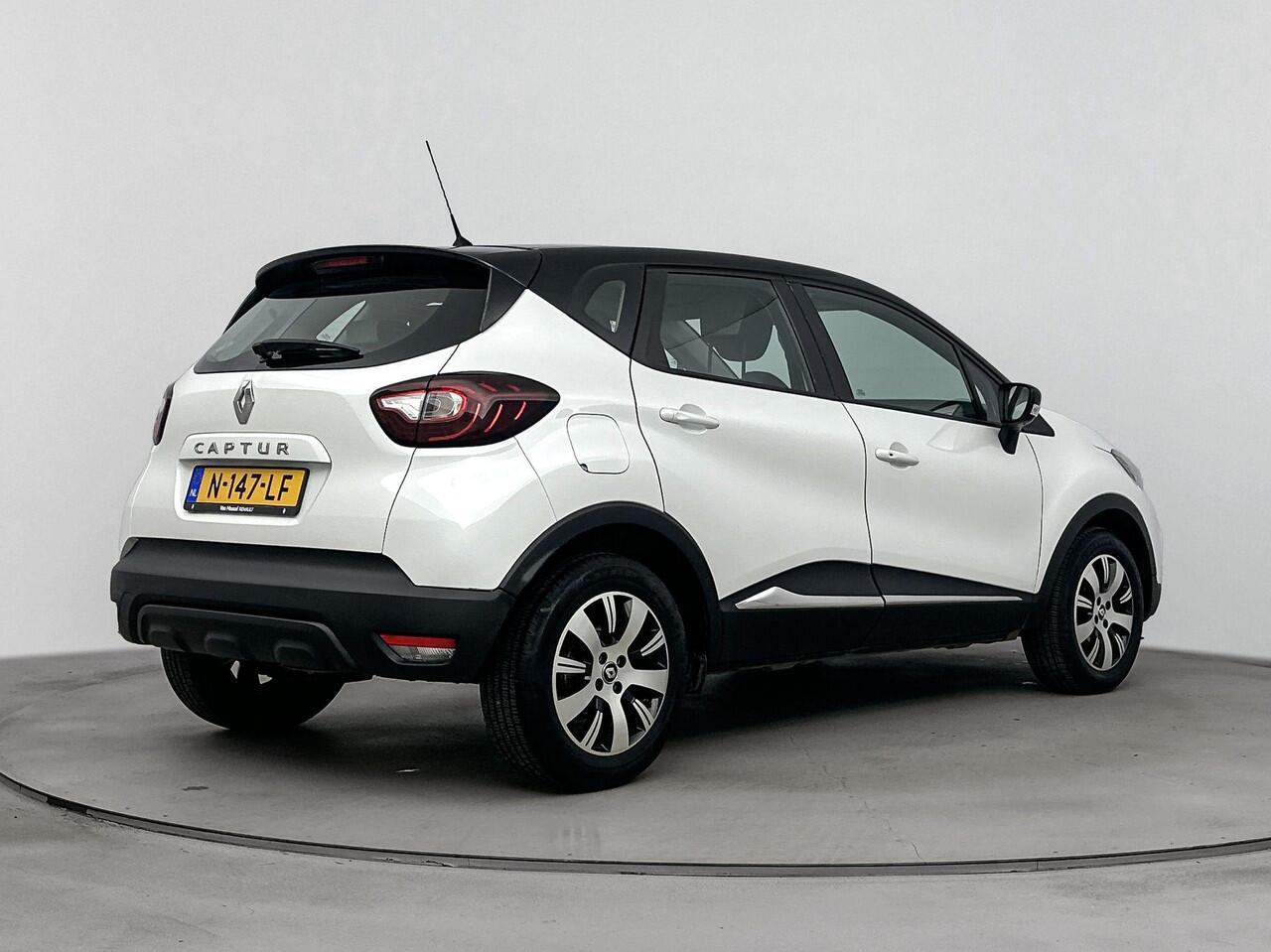 Renault CAPTUR 0.9 TCe Life 90PK | Navigatie | Cruise Control | Lichtmetalen Velgen | Airco