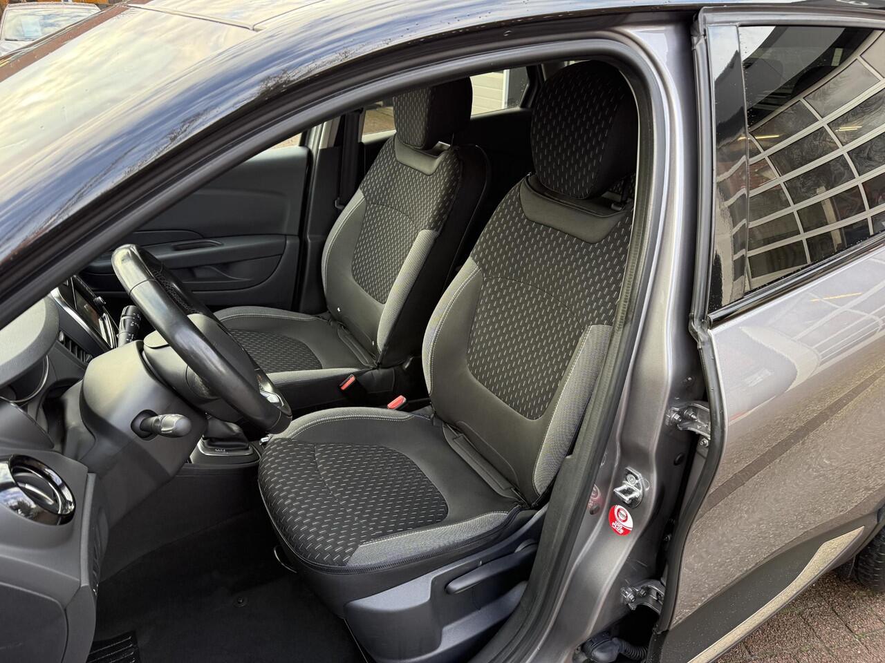 Renault CAPTUR 1.3 TCe 150pk EDC Intens+Trekhaak!