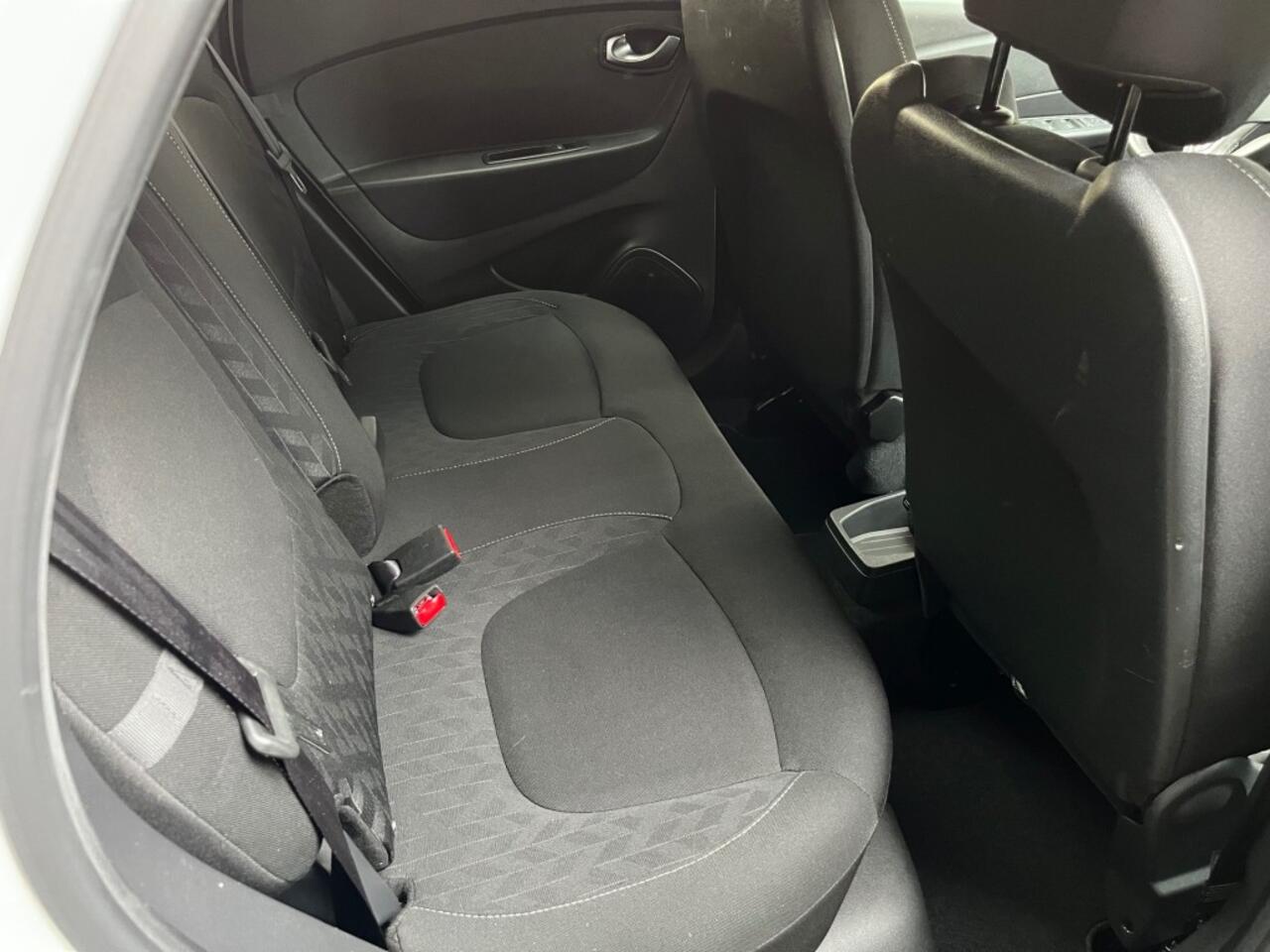 Renault CAPTUR 1.3 TCE INTENS Limited.