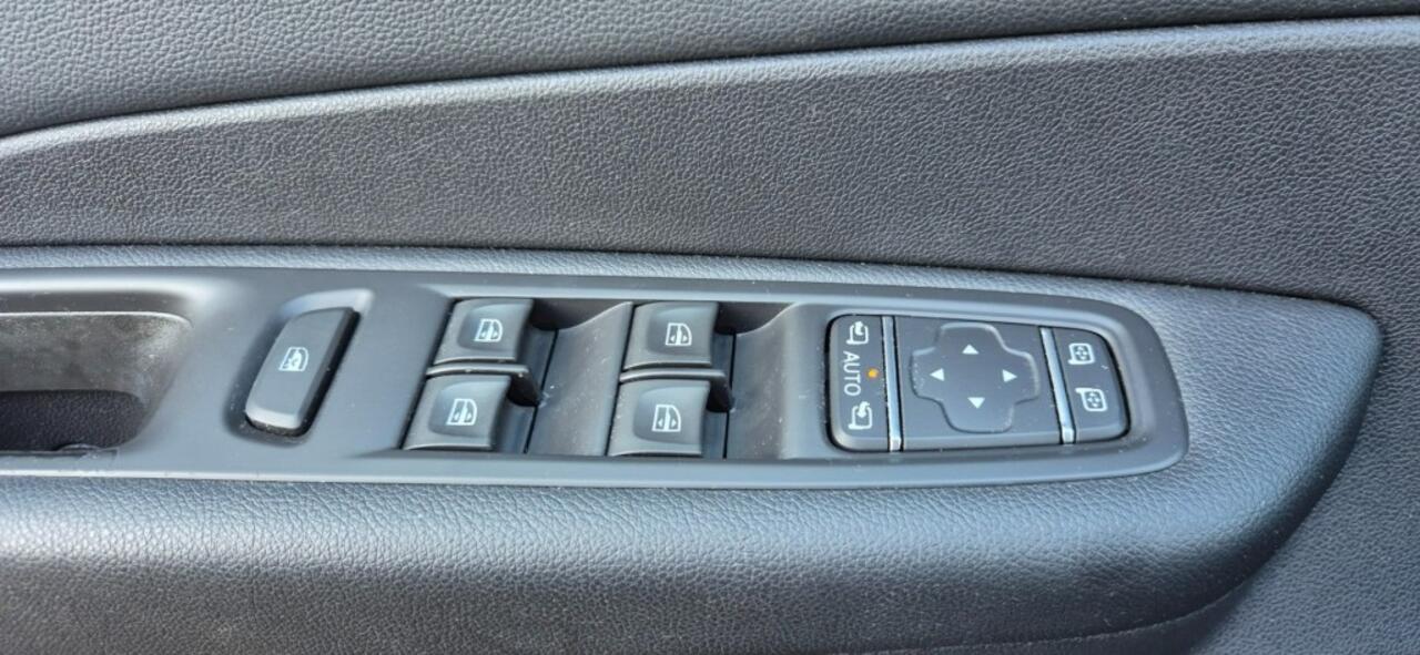 Renault CAPTUR 1.3 TCe Intens