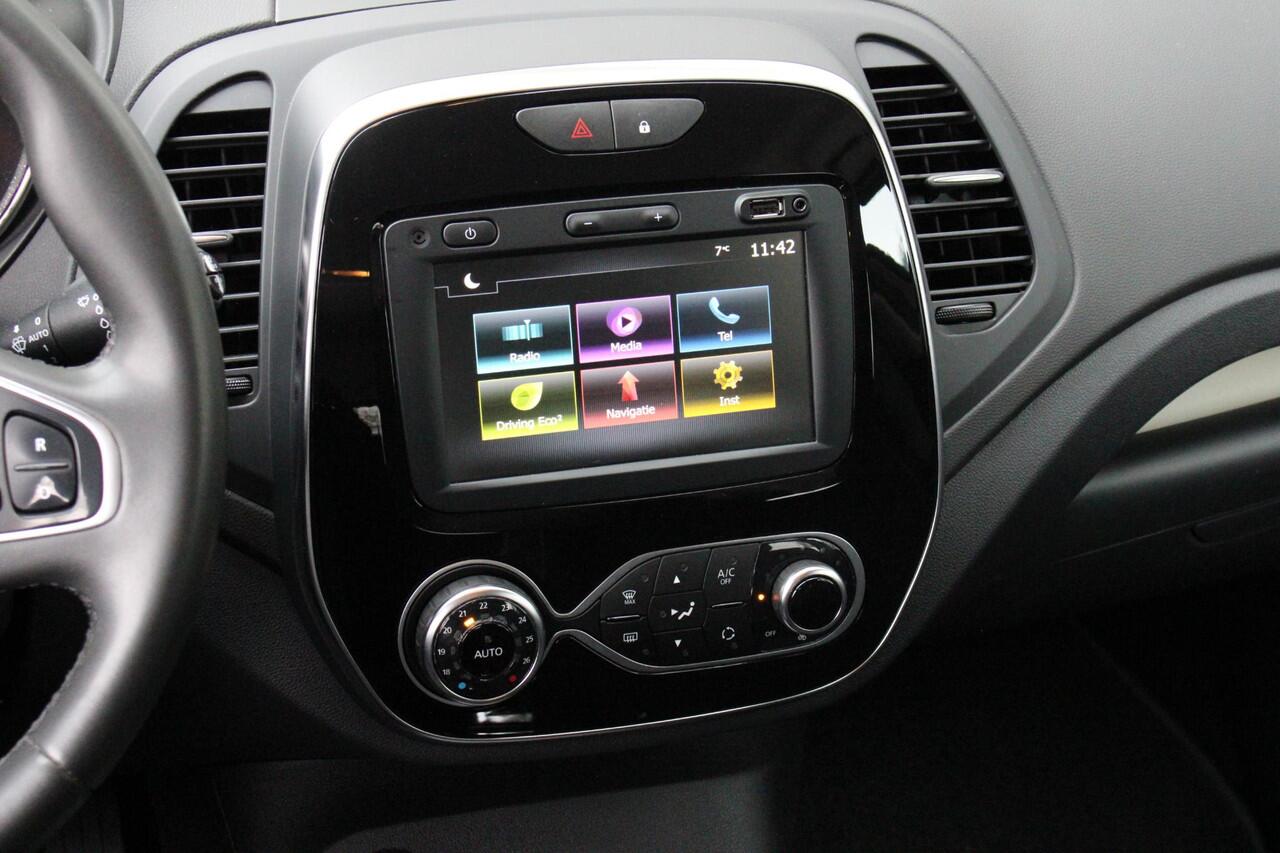 Renault CAPTUR 0.9 TCe Limited | Trekhaak | Stoelverwarming | Navigatiesysteem