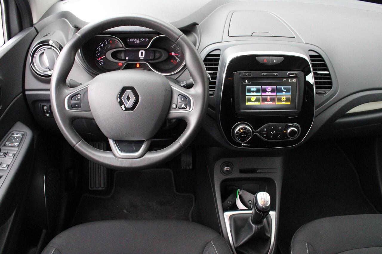 Renault CAPTUR 0.9 TCe Limited | Trekhaak | Stoelverwarming | Navigatiesysteem