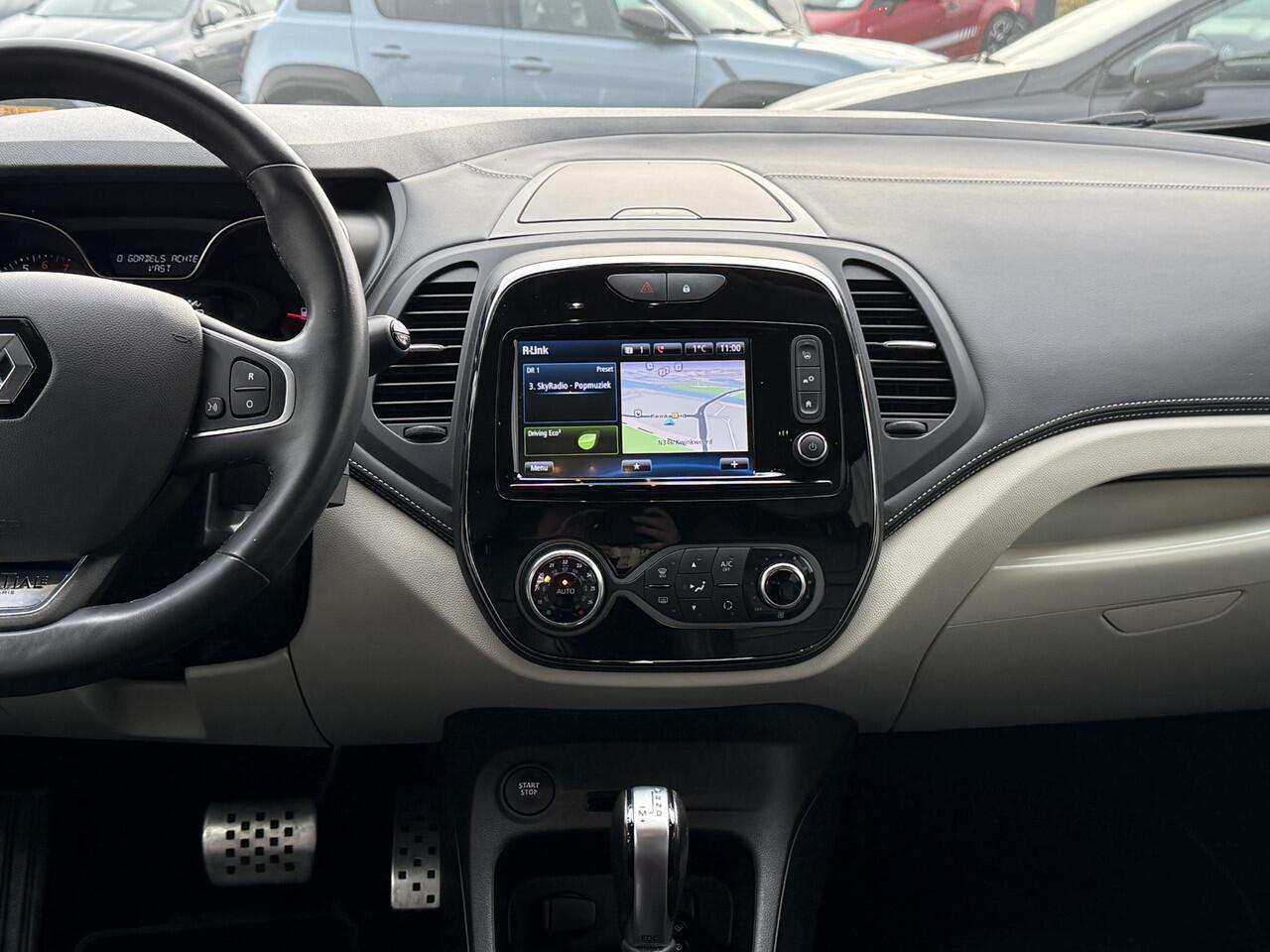 Renault CAPTUR 1.3 TCe Initiale Paris | Bose Audio | Achteruitrijcamera | Stoelverwarming | Leer | LED | DAB | Climate Control | Dodehoek detectie |
