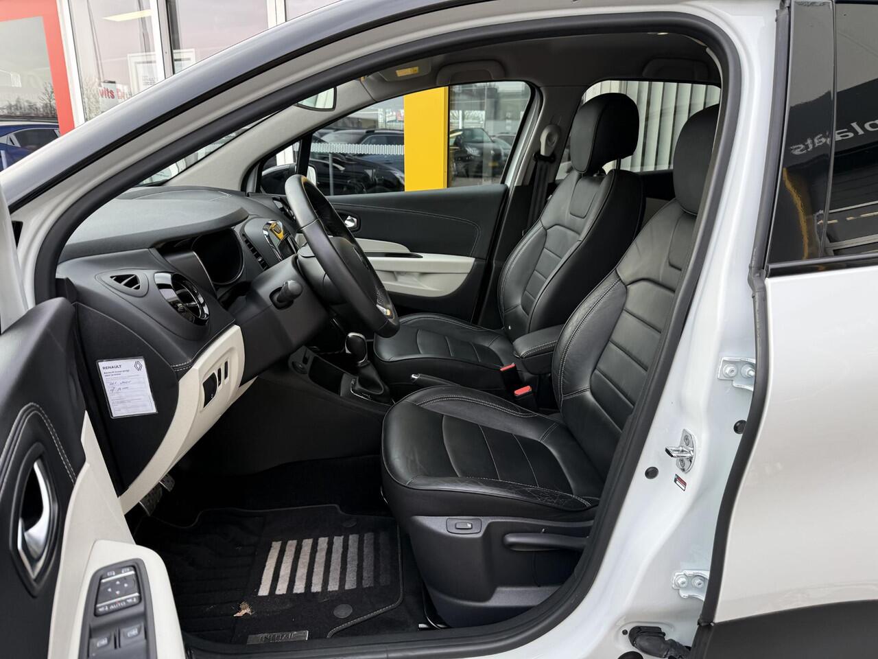 Renault CAPTUR 1.3 TCe Initiale Paris | Bose Audio | Achteruitrijcamera | Stoelverwarming | Leer | LED | DAB | Climate Control | Dodehoek detectie |