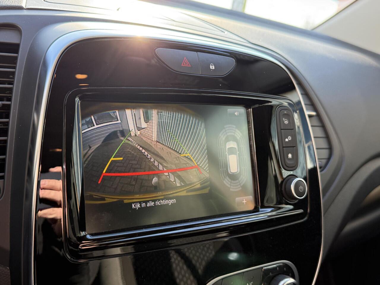 Renault CAPTUR 0.9 TCe Intens | NAP | Trekhaak | Navigatie | Achteruitrijcamera | DAB | LED | Climate Control |