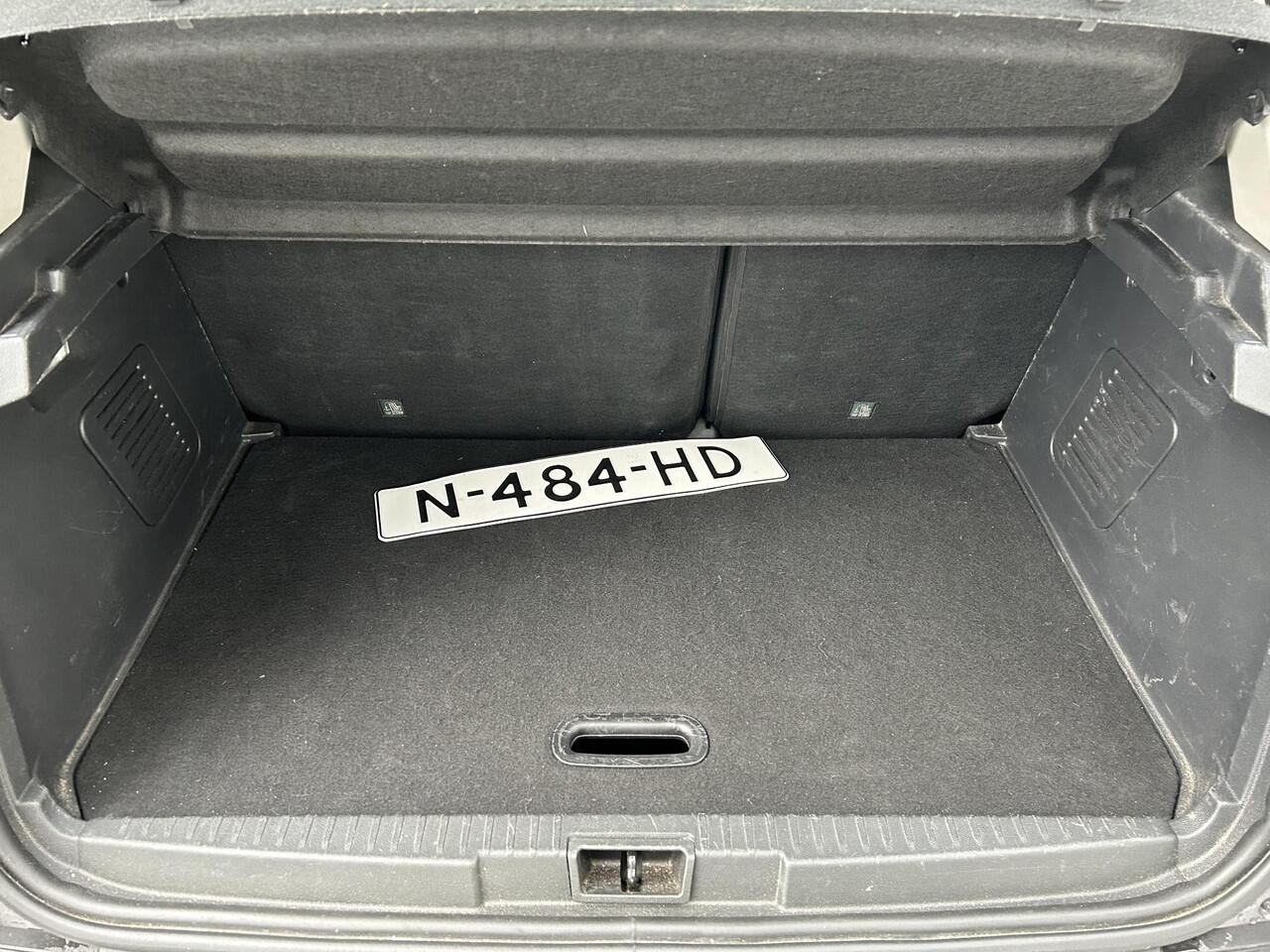 Renault CAPTUR 1.3 TCe Intens | Automaat | Hoge Zit | Trekhaak | Navi+ Camera