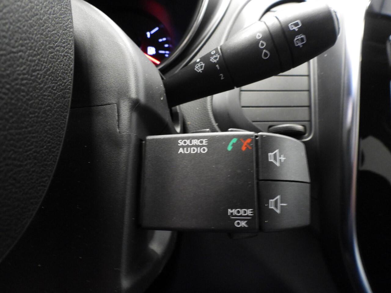 Renault CAPTUR 0.9 TCe Limited NAVI/AIRCO/CRUISE/PDC/16"LMV!