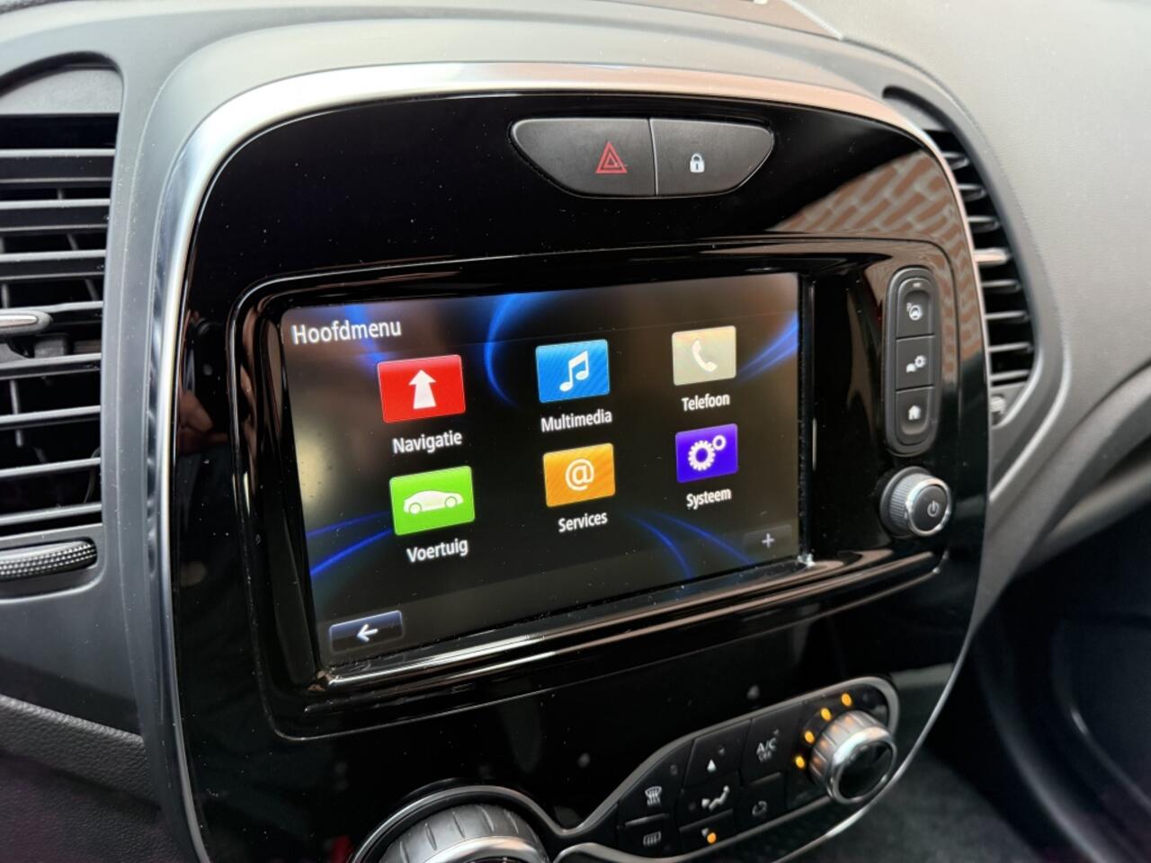 Renault CAPTUR 0.9 TCe Intens NAVI CLIMA CRUISE CAMERA PDC TREKHAAK