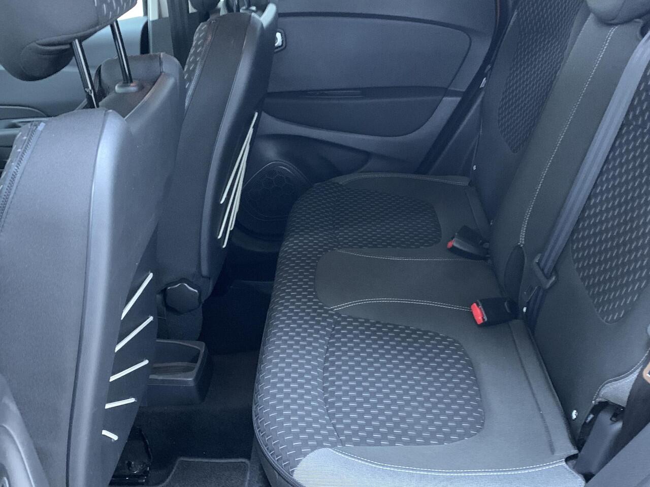 Renault CAPTUR 1.3 TCe Intens NAVIGATIE | PARKEERSENSOREN | LAGE KILOMETERSTAND!