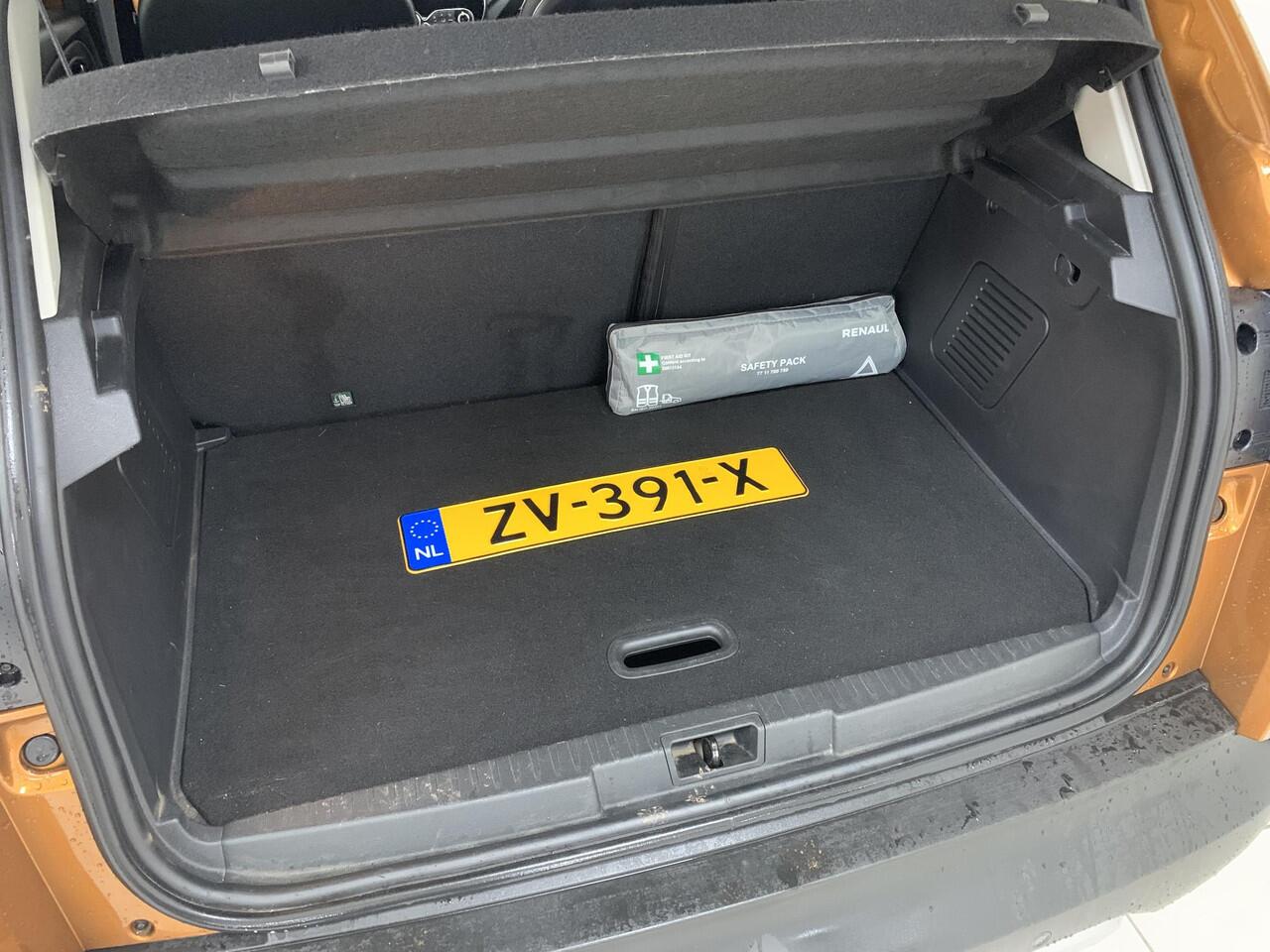 Renault CAPTUR 1.3 TCe Intens NAVIGATIE | PARKEERSENSOREN | LAGE KILOMETERSTAND!