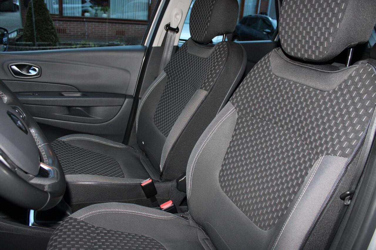 Renault CAPTUR 0.9 TCe Intens Trekhaak, Bluetooth, Navi