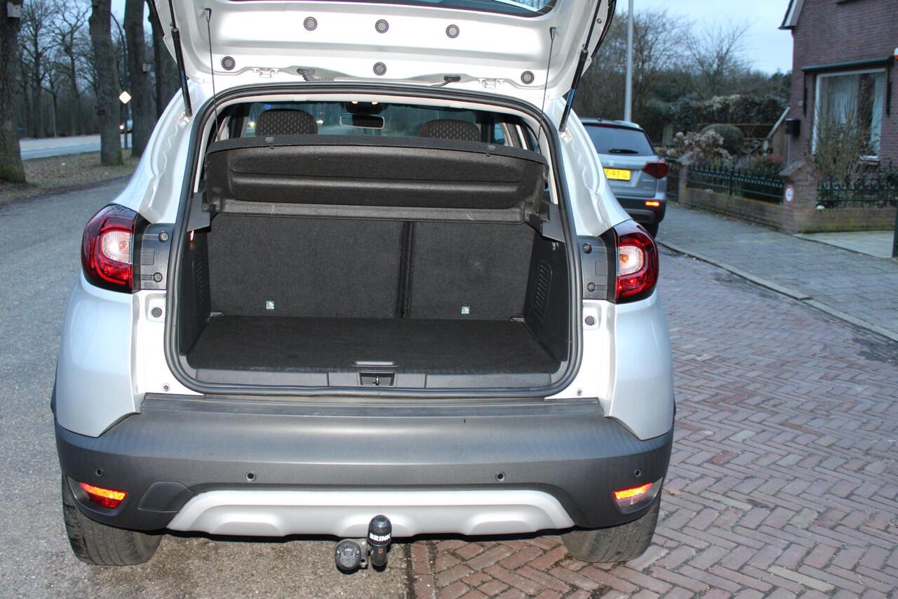Renault CAPTUR 0.9 TCe Intens Trekhaak, Bluetooth, Navi
