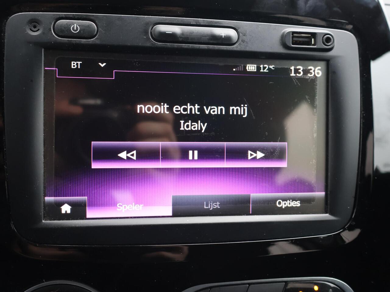 Renault CAPTUR 0.9 TCe LIMITED + STOELVERW. | DAB | NAVIGATIE | CRUISE | 17 INCH | ZWART DAK | PRIVACY GLASS