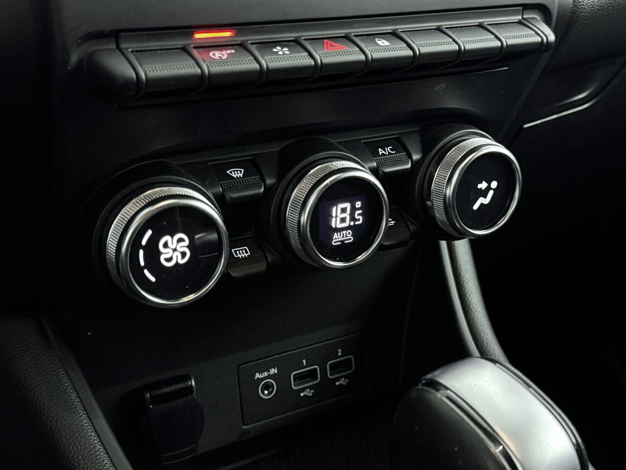 Renault CAPTUR 1.3 TCe Intens 130PK | Automaat | Trekhaak | Navigatie | Half-Leder | Climate Control | Apple CarPlay & Android Auto