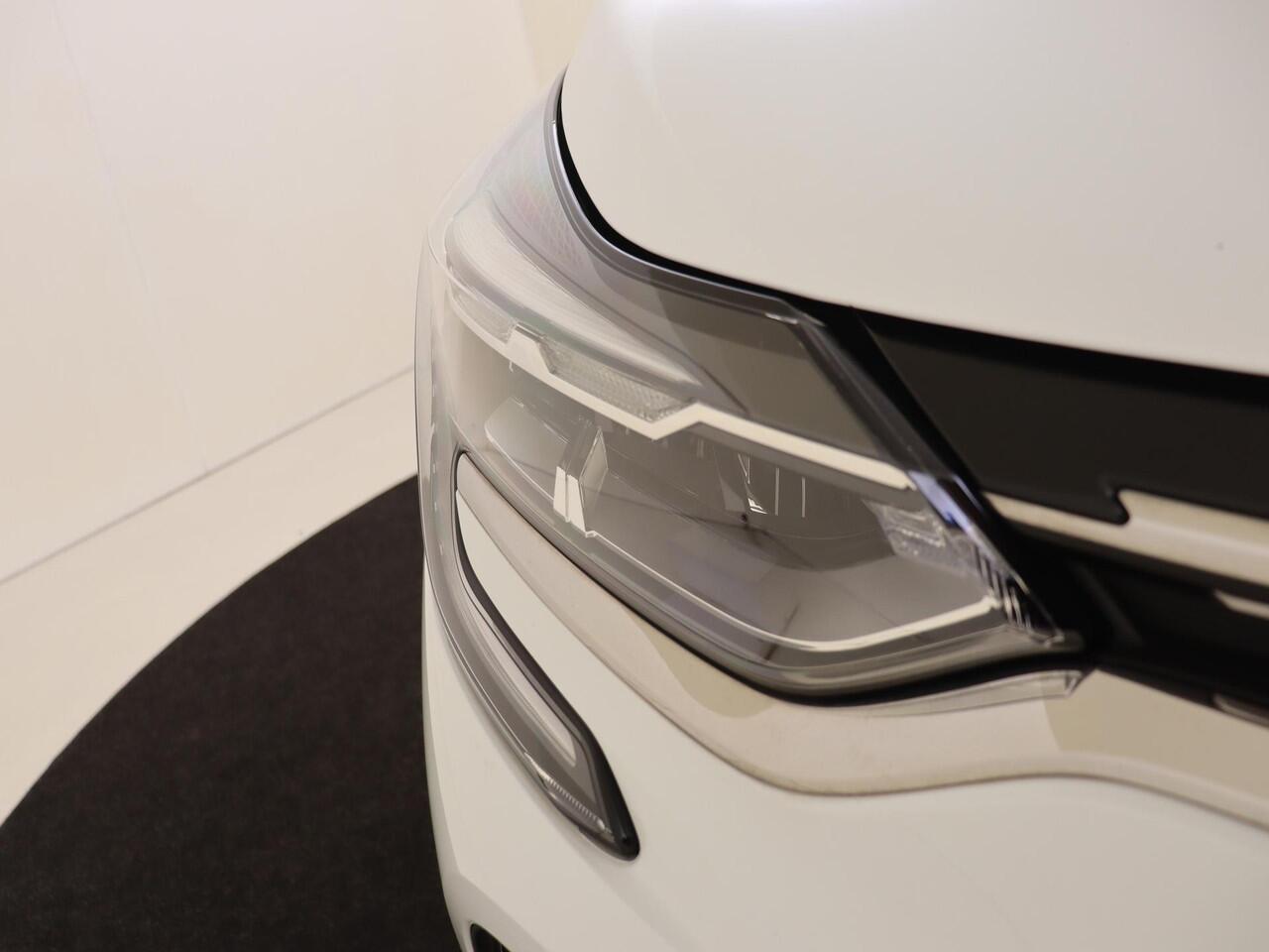 Renault CAPTUR 1.0 TCe 100 Intens Half leder | LM velgen | cruise control