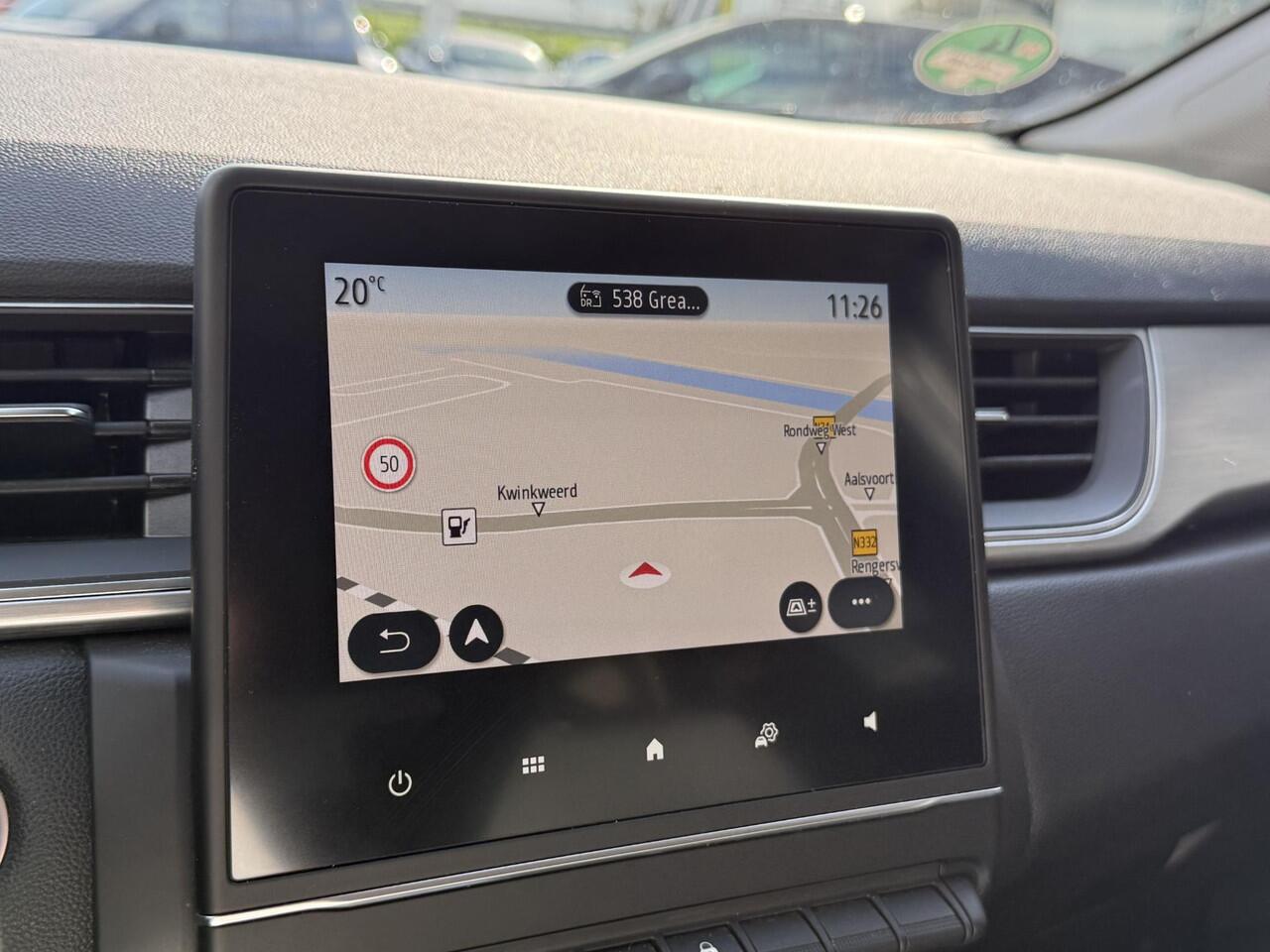 Renault CAPTUR 1.3 TCe 130 Intens | Trekhaak | Navigatie | Achteruitrijcamera | DAB | Climate Control | Key-less | Cruise Control | Parkeersensoren | LED |