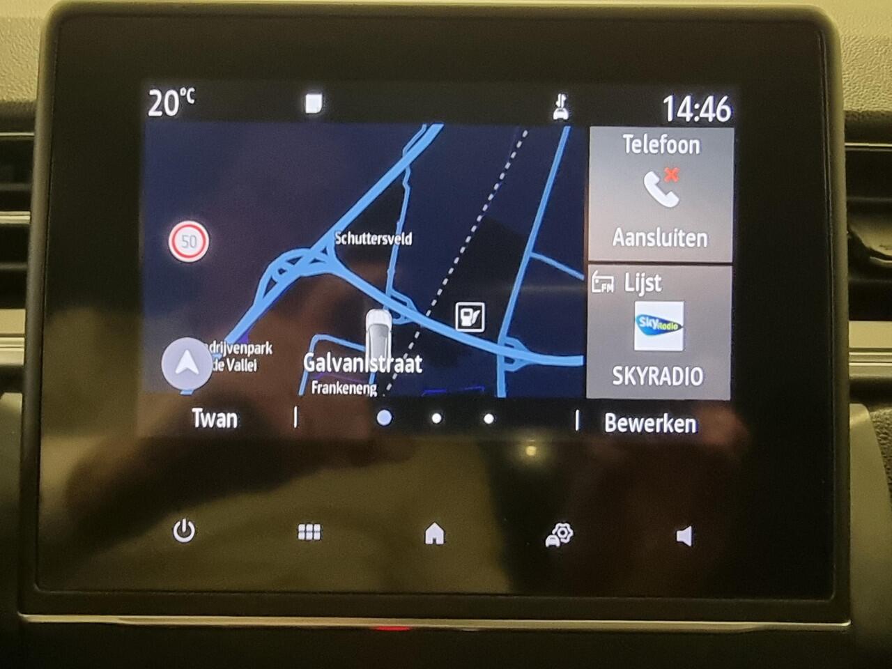 Renault CAPTUR 1.3 TCe 130 Intens | Navigatie | Achteruitrijcamera | Parkeersensoren |