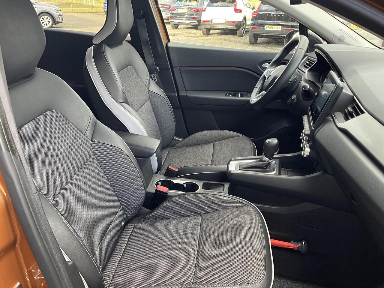 Renault CAPTUR 1.3 TCe 130 Intens Camera | Bose